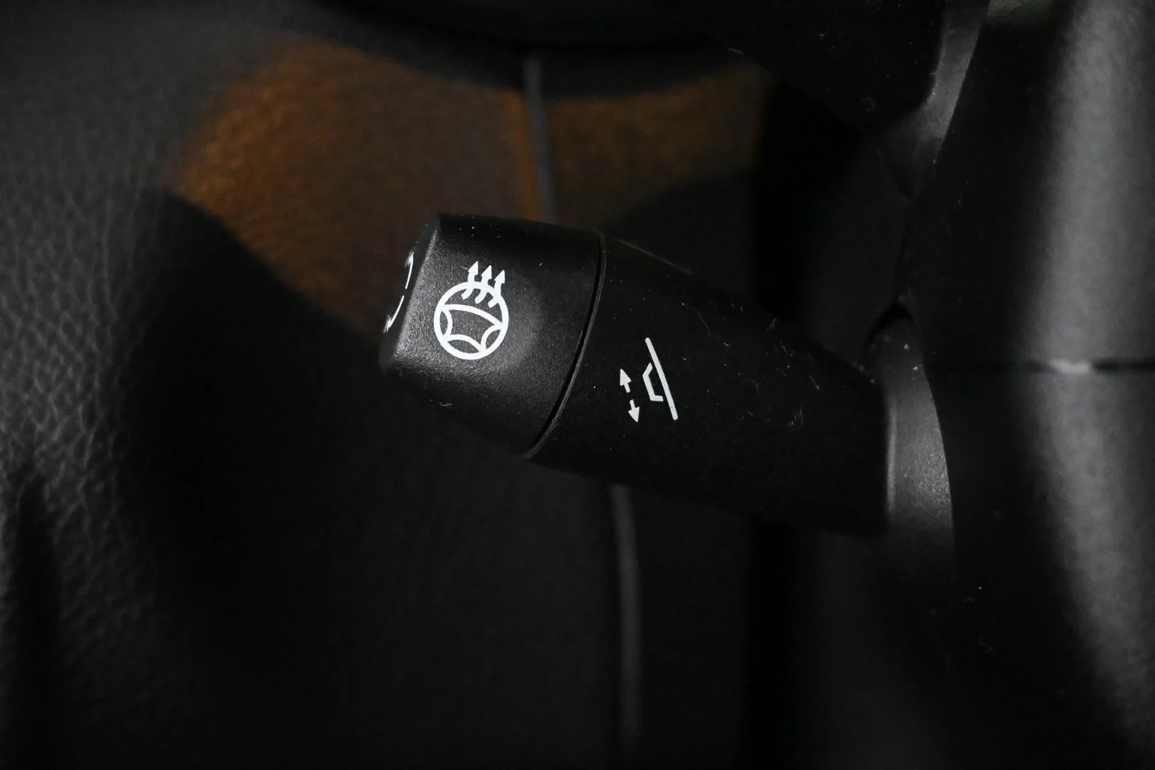 Car Image - 2qjeFJN5qCagdDYyXuaqEt