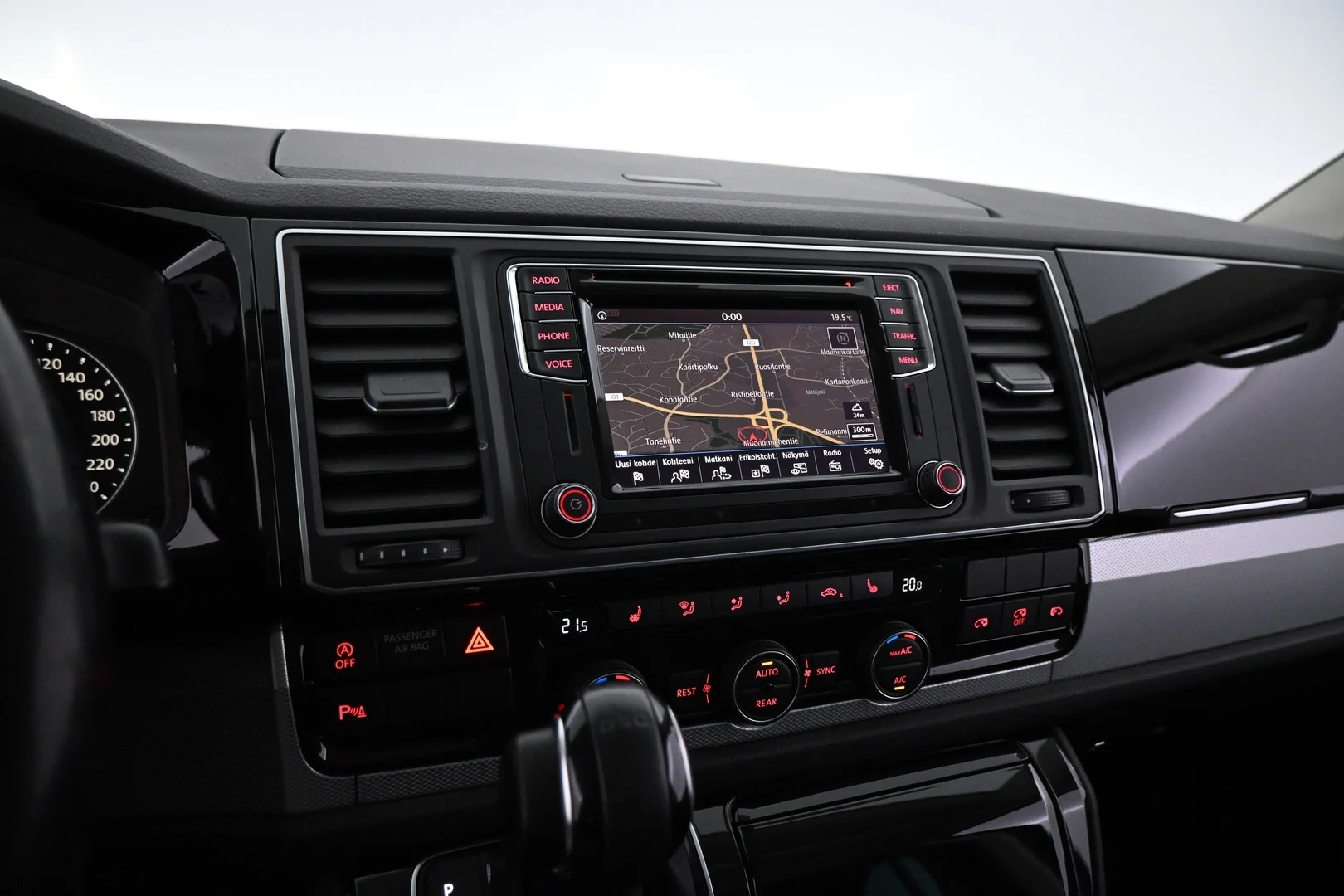 Car Image - 5UDkAVDms5UVT8TkbxlGLM