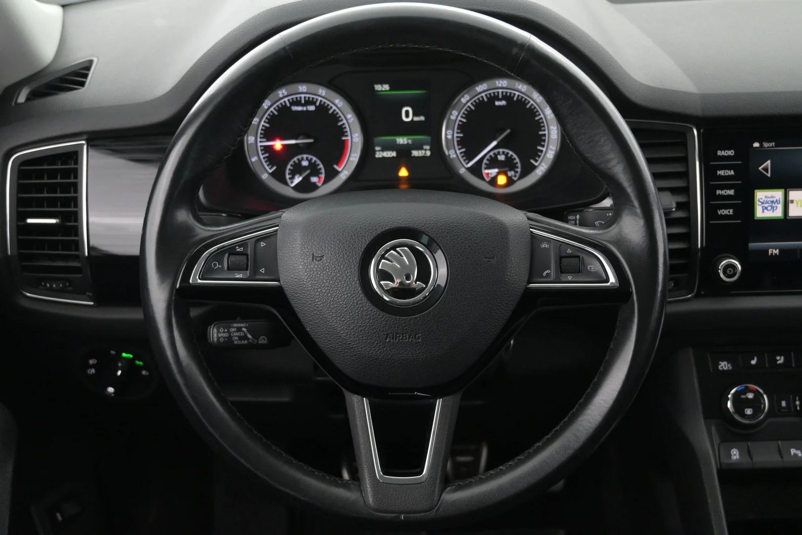 Car Image - 6VAlMILiVP9J8KbHu6L2pJ
