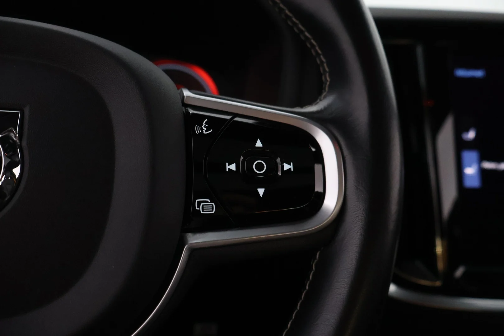 Car Image - 2prX7jNh3iLd0vtIZ502ml