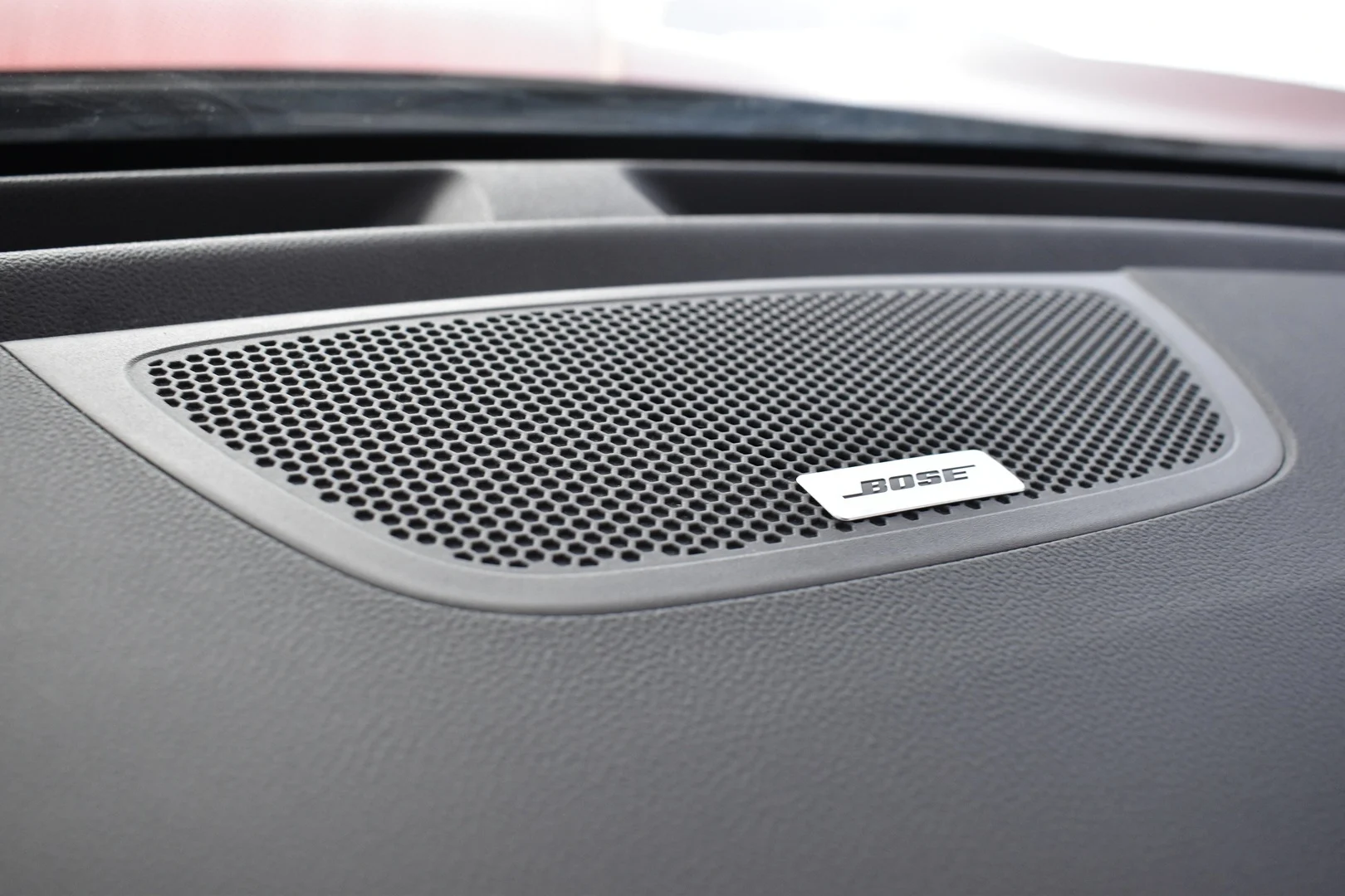 Car Image - 5z6R2mKQ9qMwdR6XVxi52C