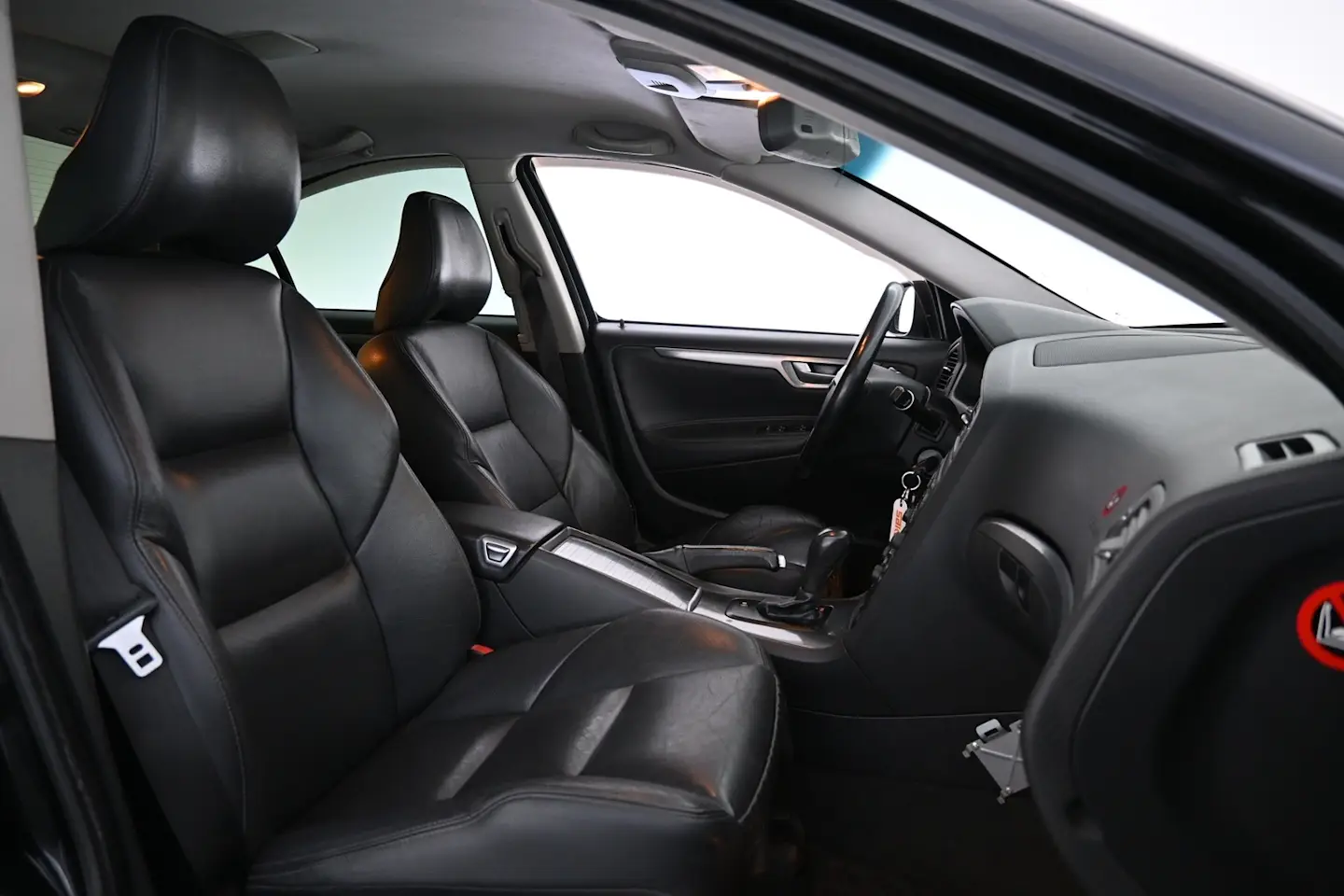 Car Image - 6vZ8fMSASdm2ENlZGrglq8