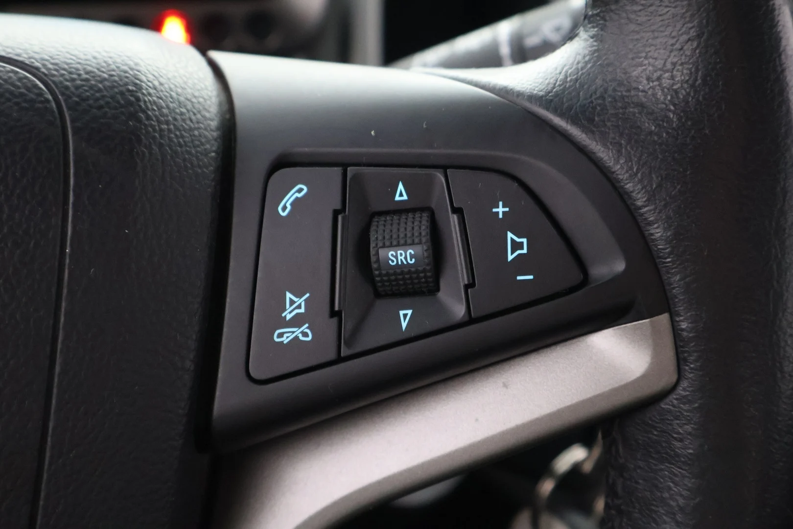 Car Image - VFlVBOvTwGPW4rTpNdj1x