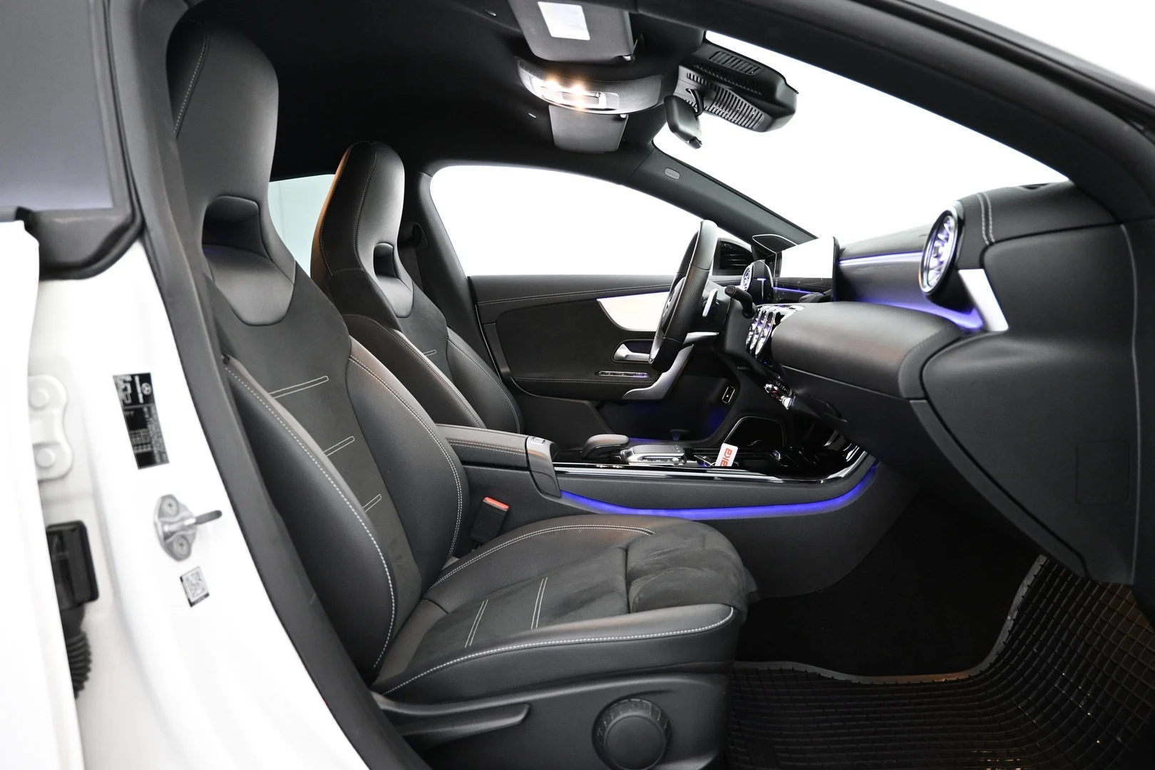 Car Image - 7rHjMQd6D6kDluwDMwBryG