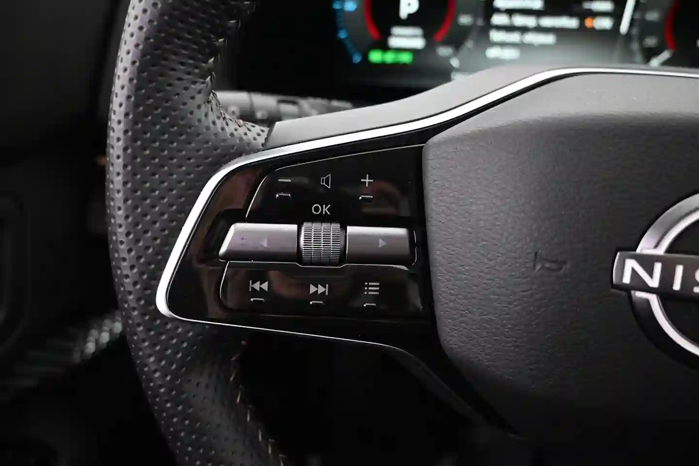 Car Image - 1ek0awJZHJg9NmLZJWddPU