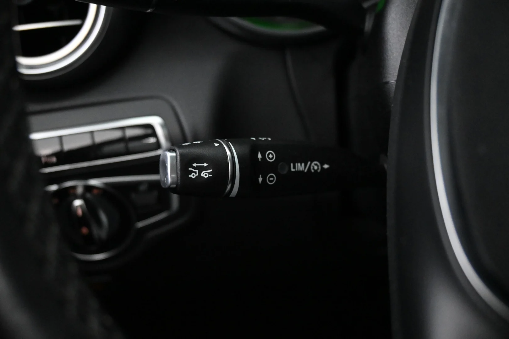 Car Image - 4fajgFulWxBvuvhG3Lclj2