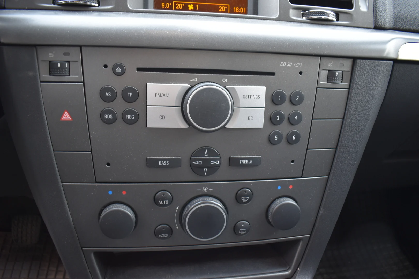 Car Image - Q9dK3XQl7aCYzATcJKQxc
