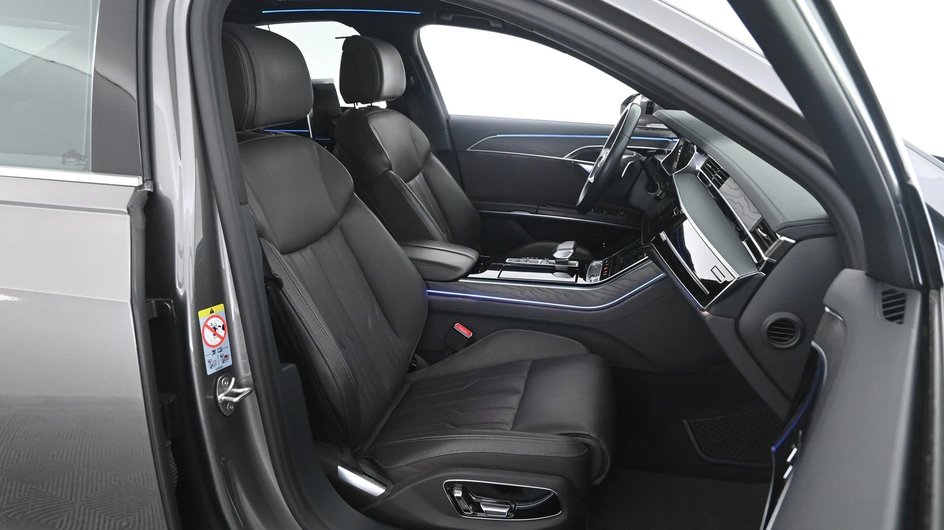 Car Image - 6ddD9wW7l89dKZzhRvg2aM