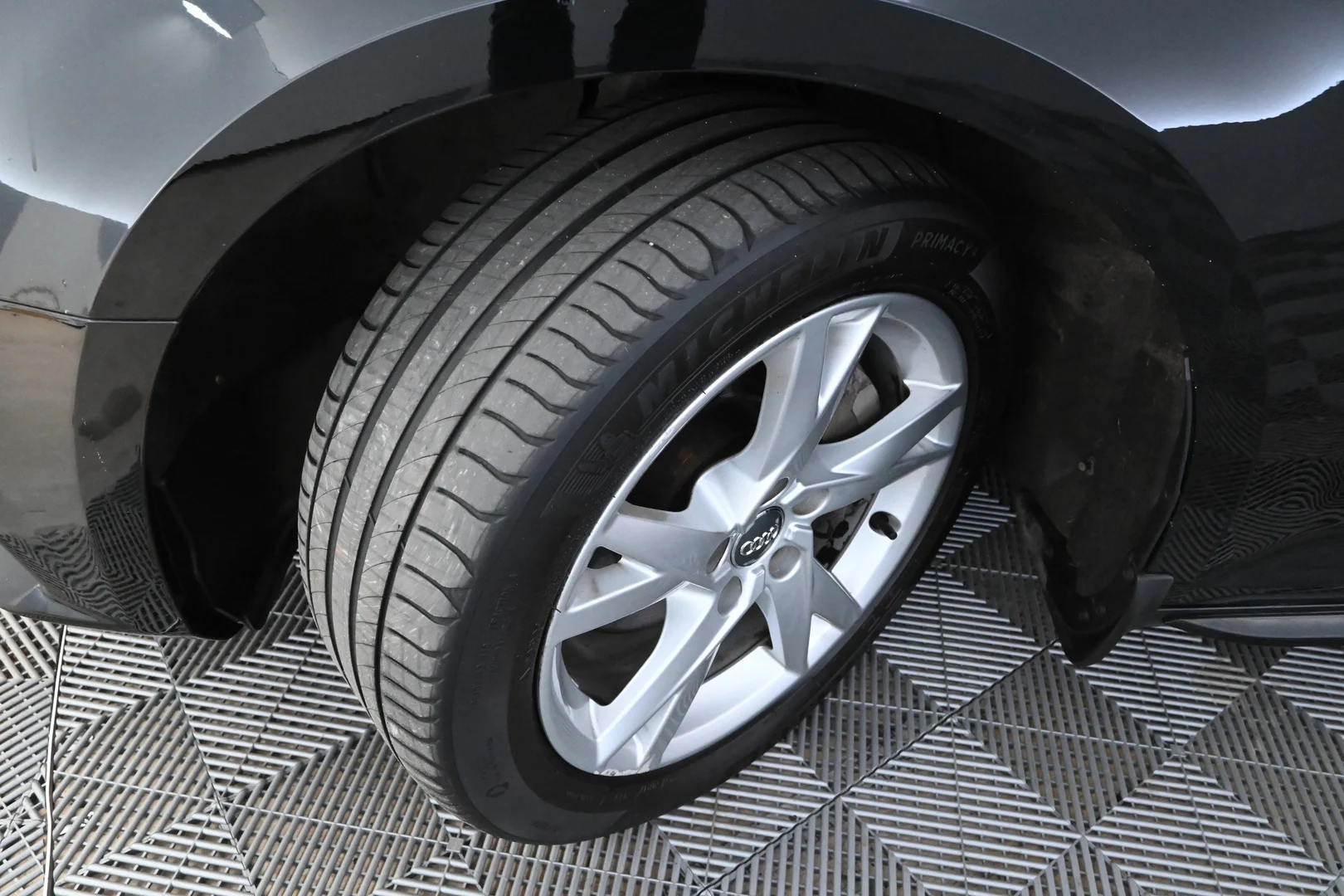 Car Image - 2A1Rk5YV7nTIVQNIiacGlt