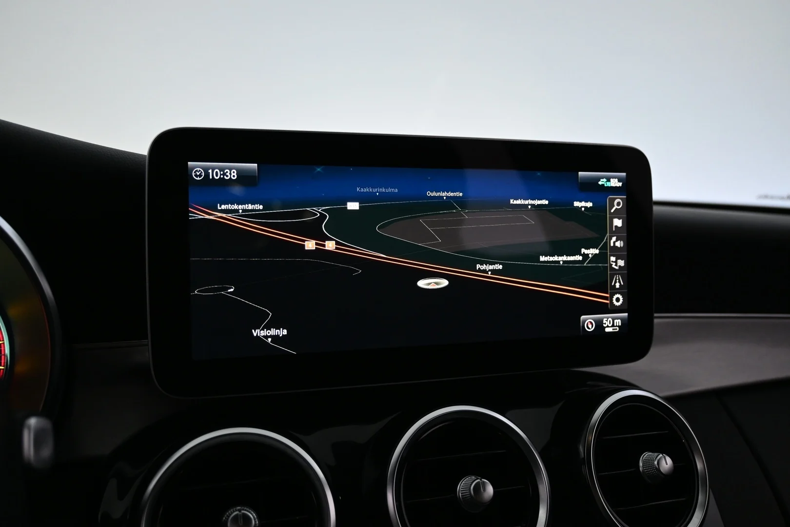 Car Image - Bq1fXrroIwiYVLooQUcrj