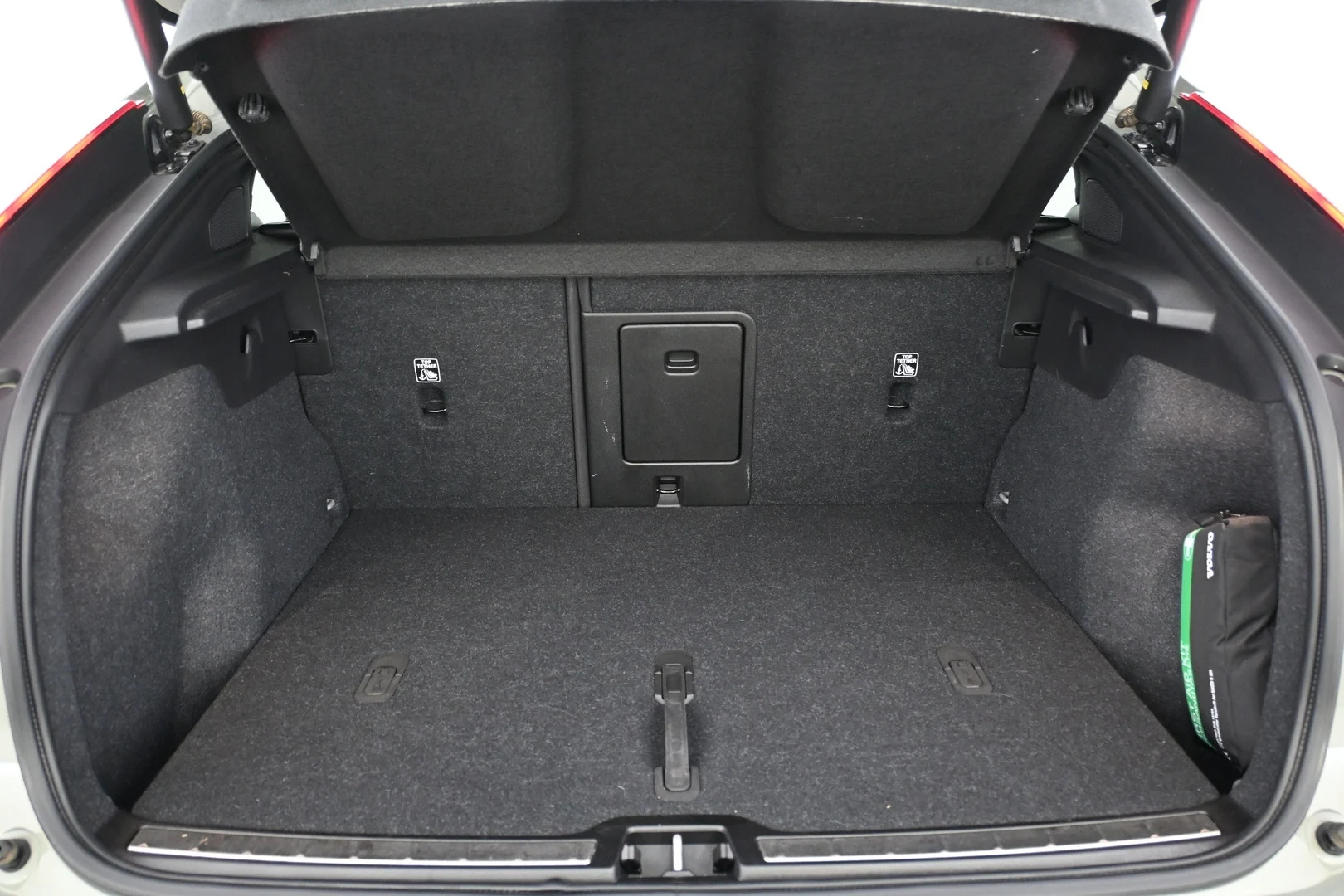 Car Image - 5iutahn8FTKFDLOKHkTJoi