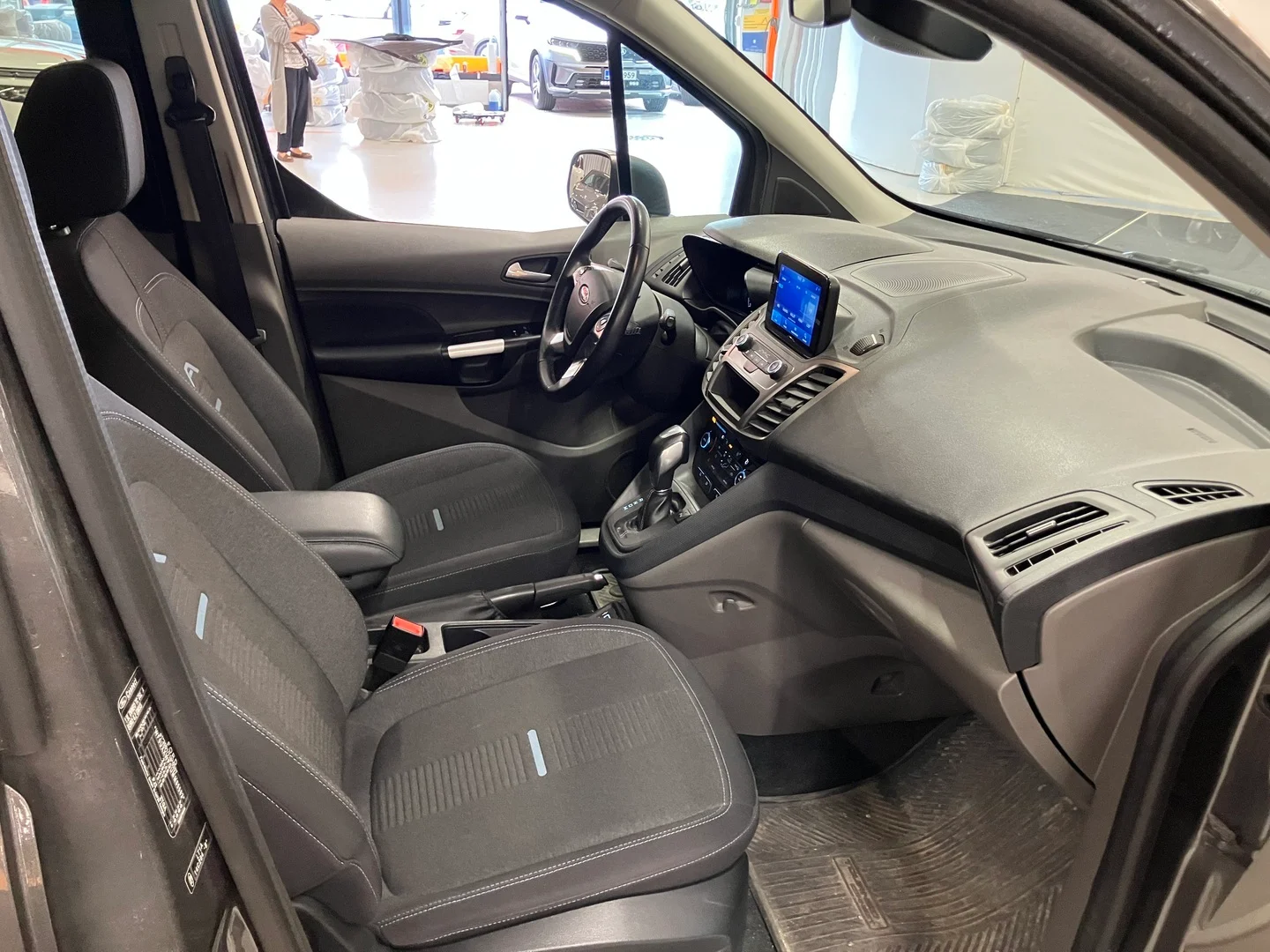 Car Image - 2E3n6sXqiBXlHFiGBiRdoO