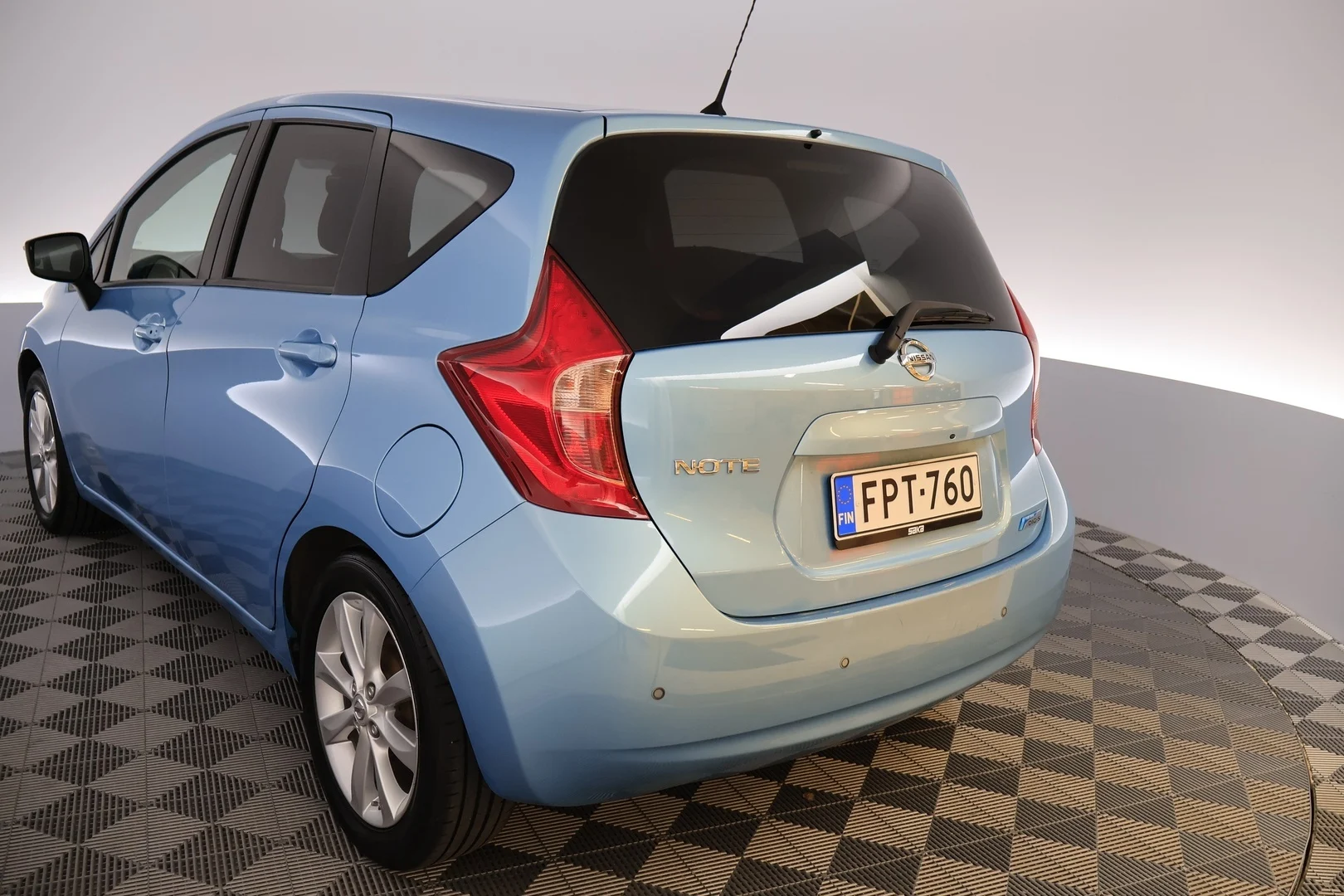Car Image - 3H6x2Y1WVVvlHgfOR44MbY