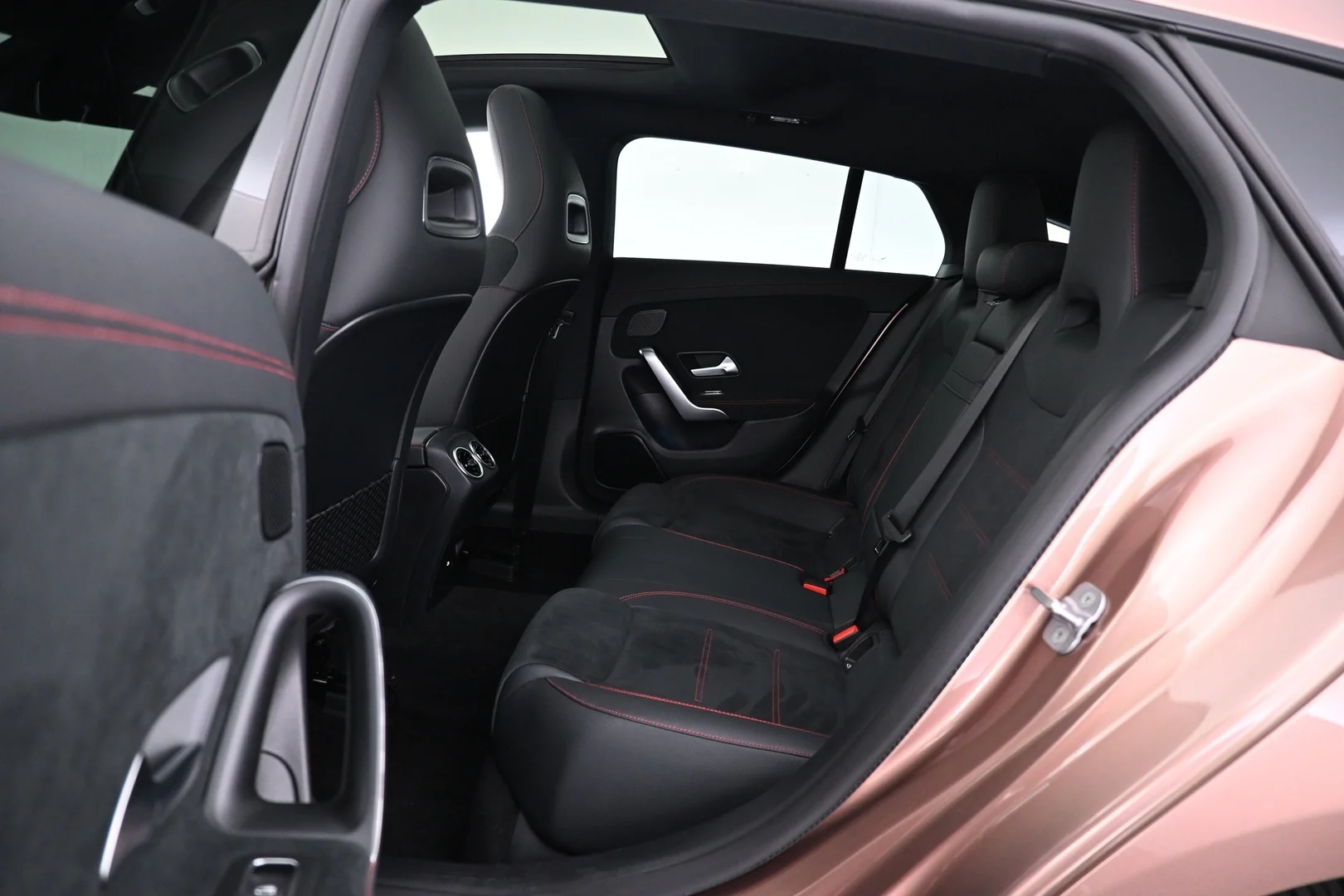 Car Image - 3QxsAcQsRUwzY9Wj2mjSAW
