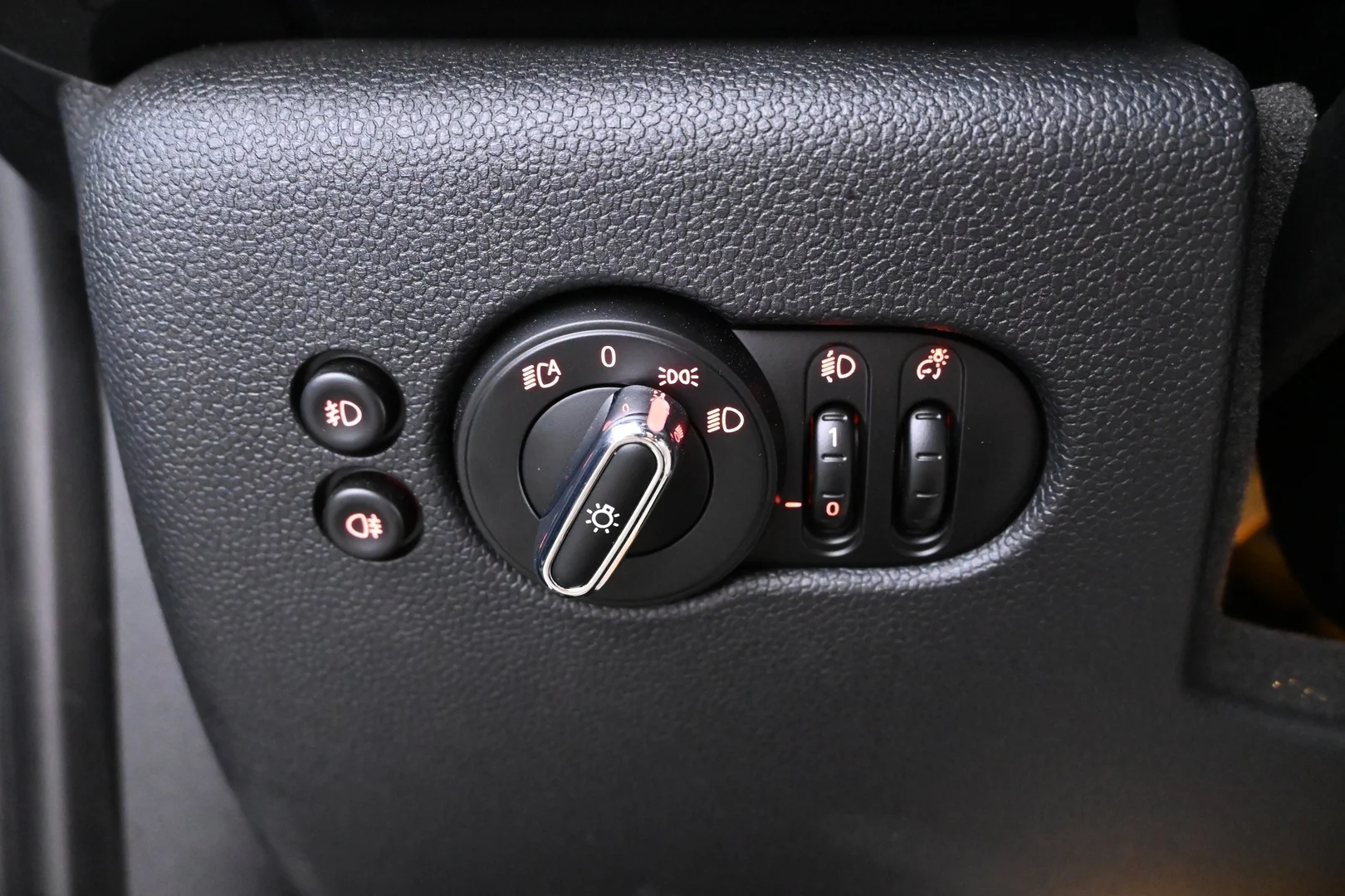 Car Image - 3D2iFmZ2QS24s0luKgtSNB