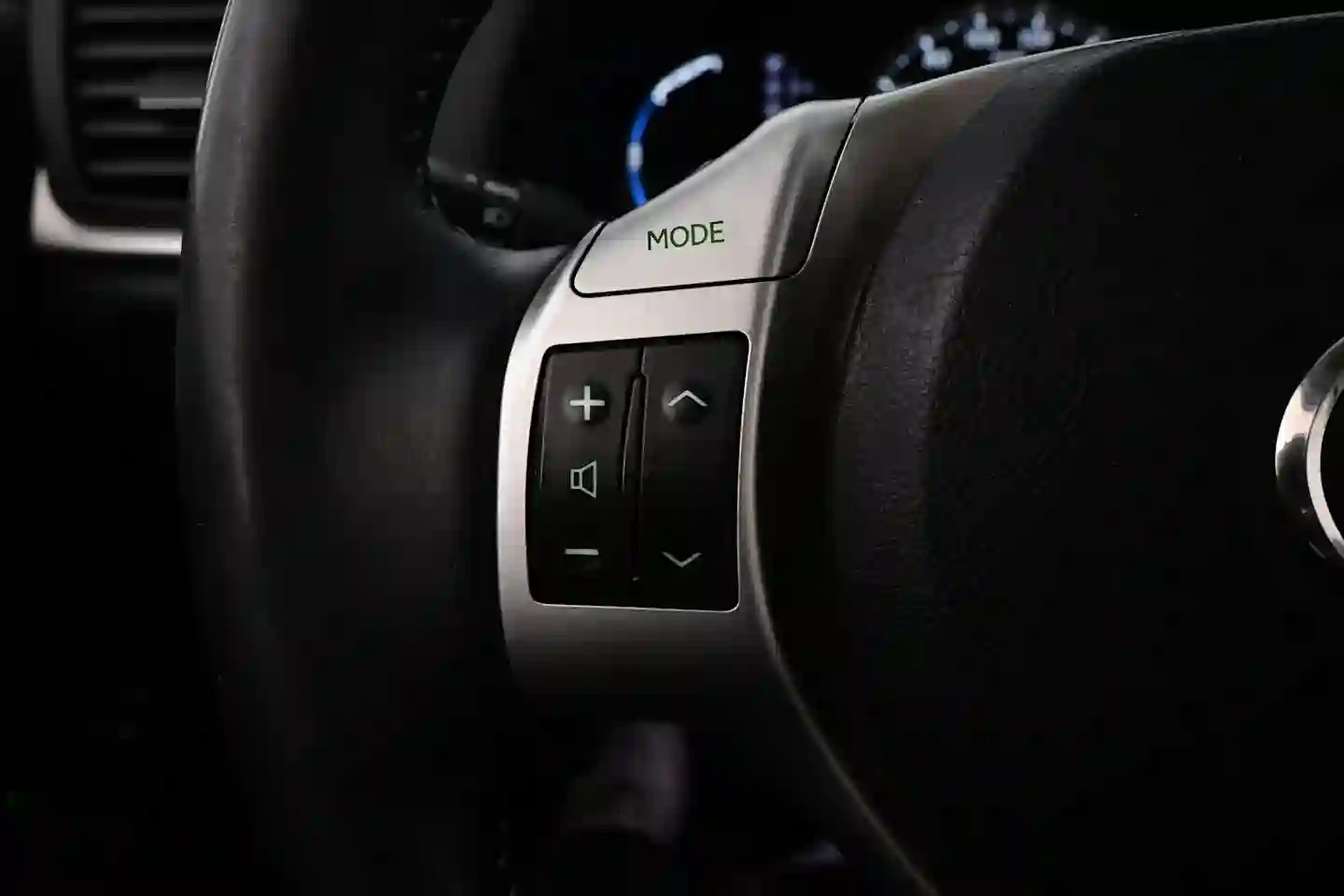 Car Image - 1UCF2guhVYGHKO4Mzm1eNm
