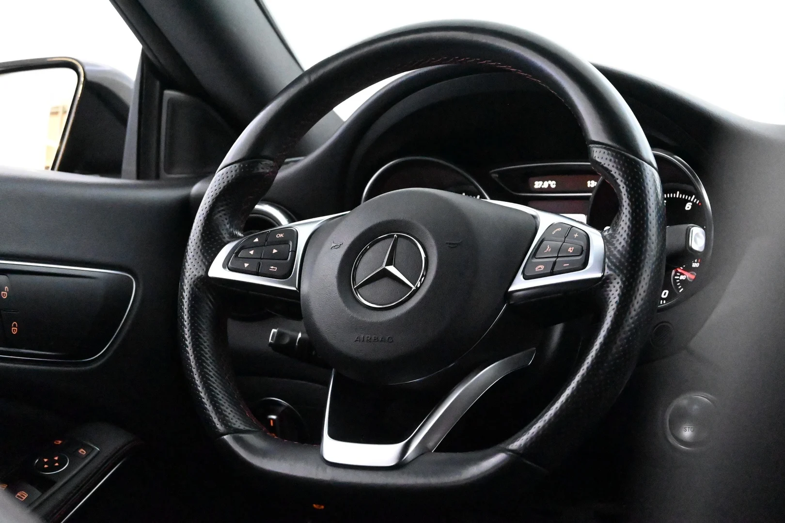 Car Image - 2nMxJGv8h69omlLCzQnvKA