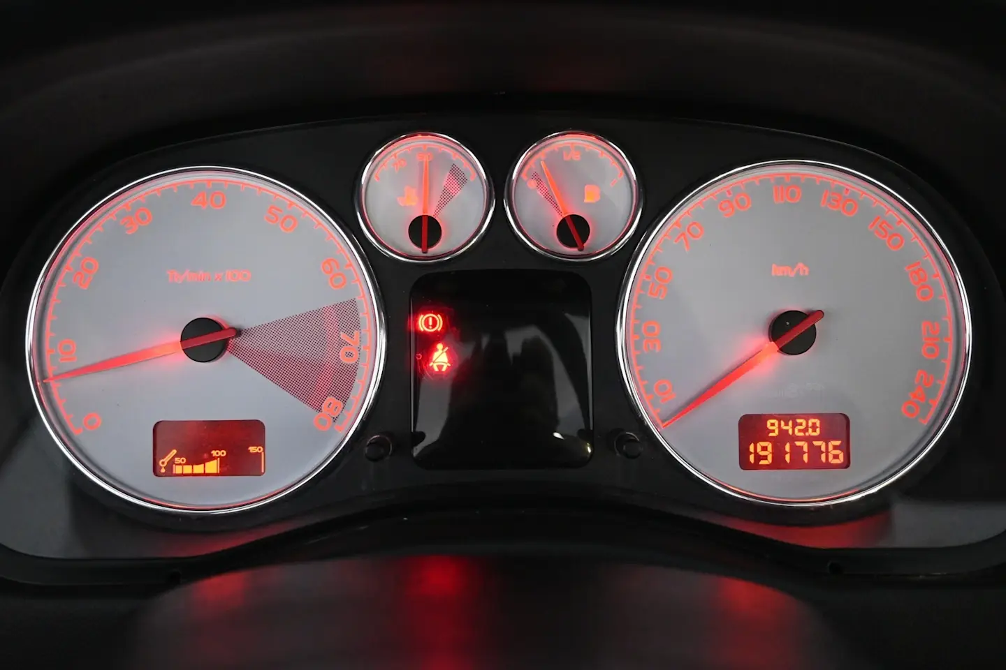 Car Image - 5neDdy8WPpiPPT0KJ58zfA