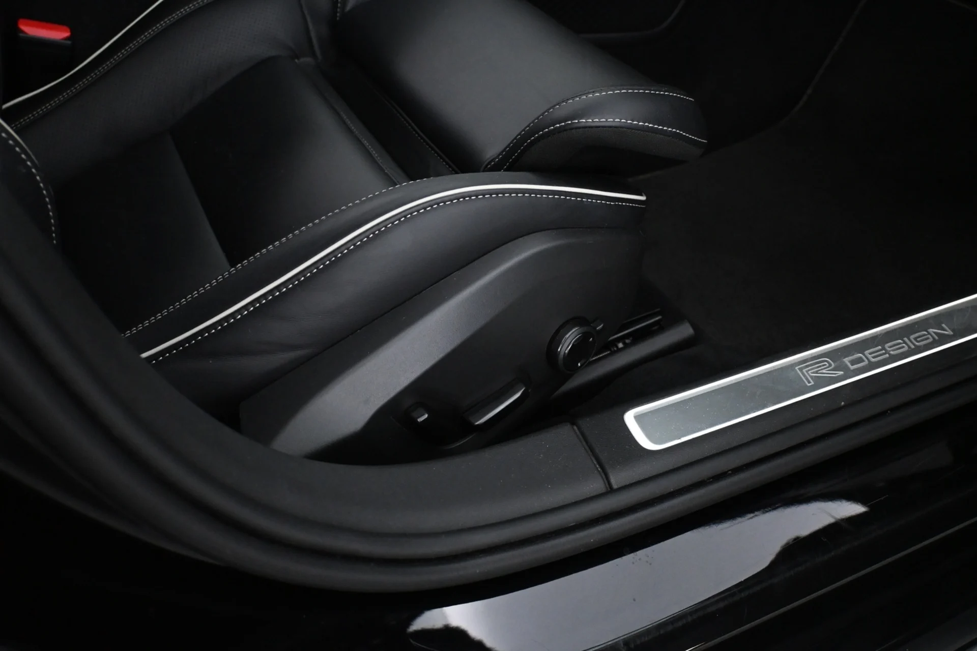 Car Image - STT4Vpdr0O9d0rA4ruG4g