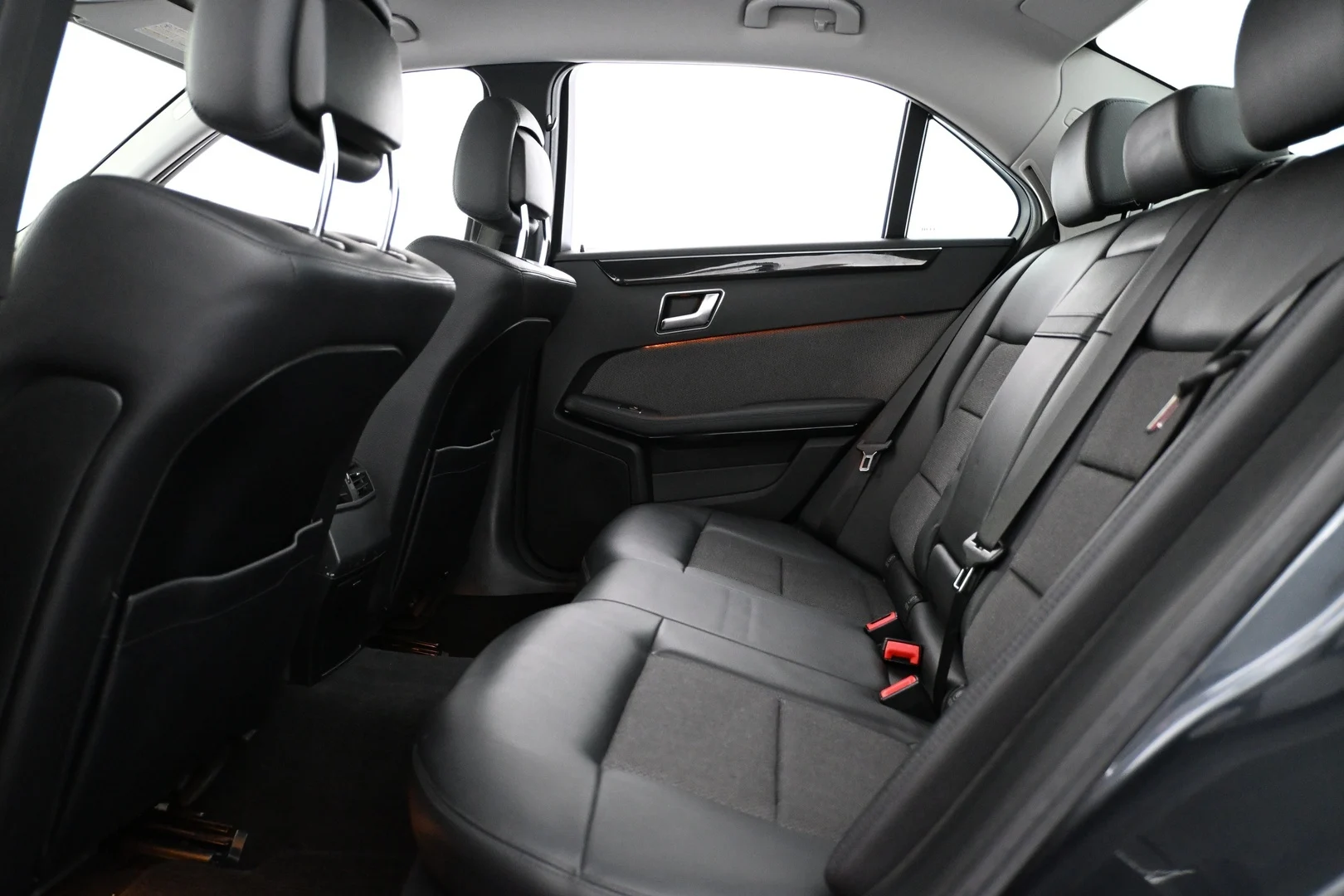 Car Image - 7i9HyxXVvzwwRkAMUDWyzu