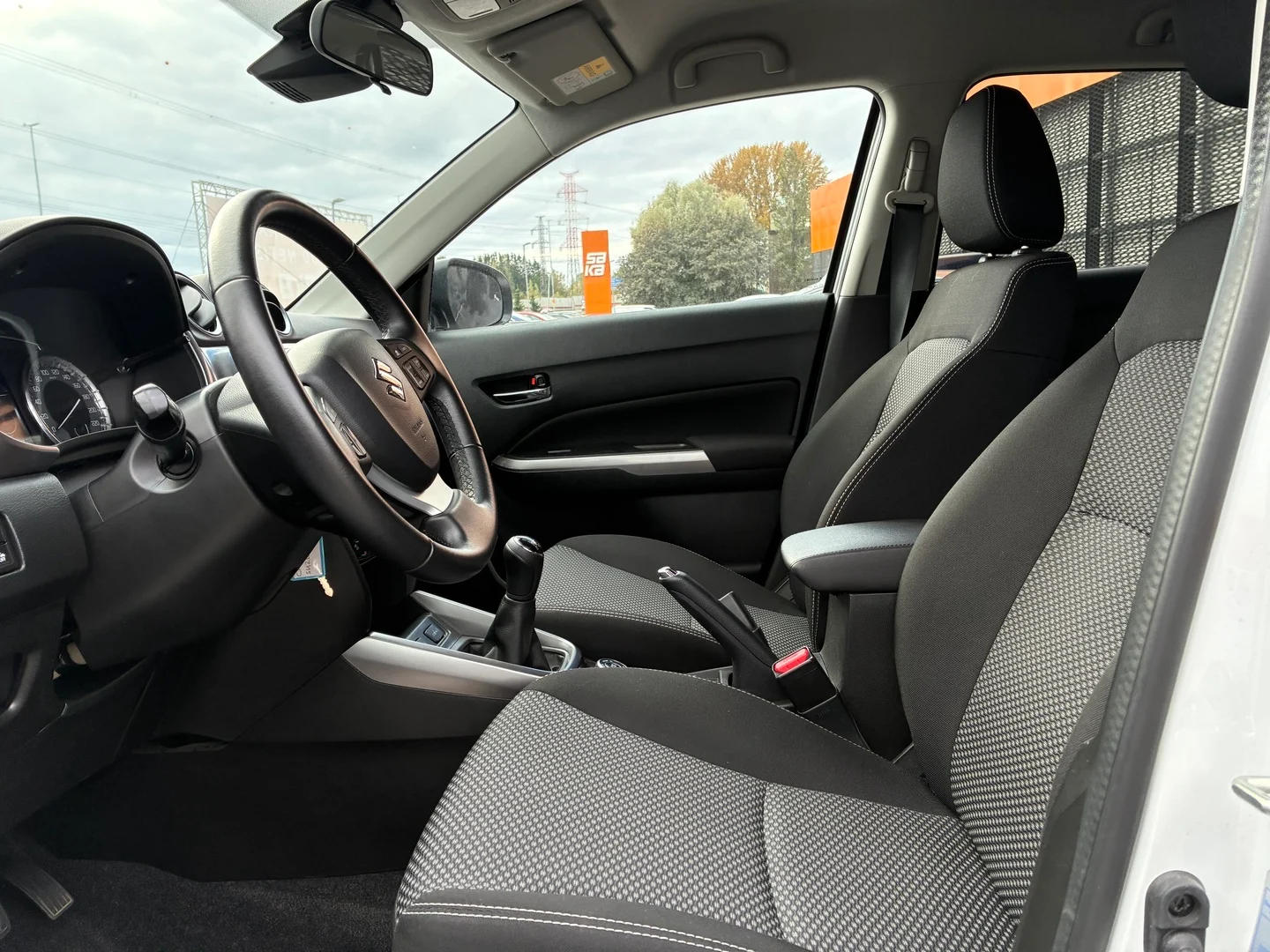 Car Image - 7gSlBxF4R4cDEczgzsgqho