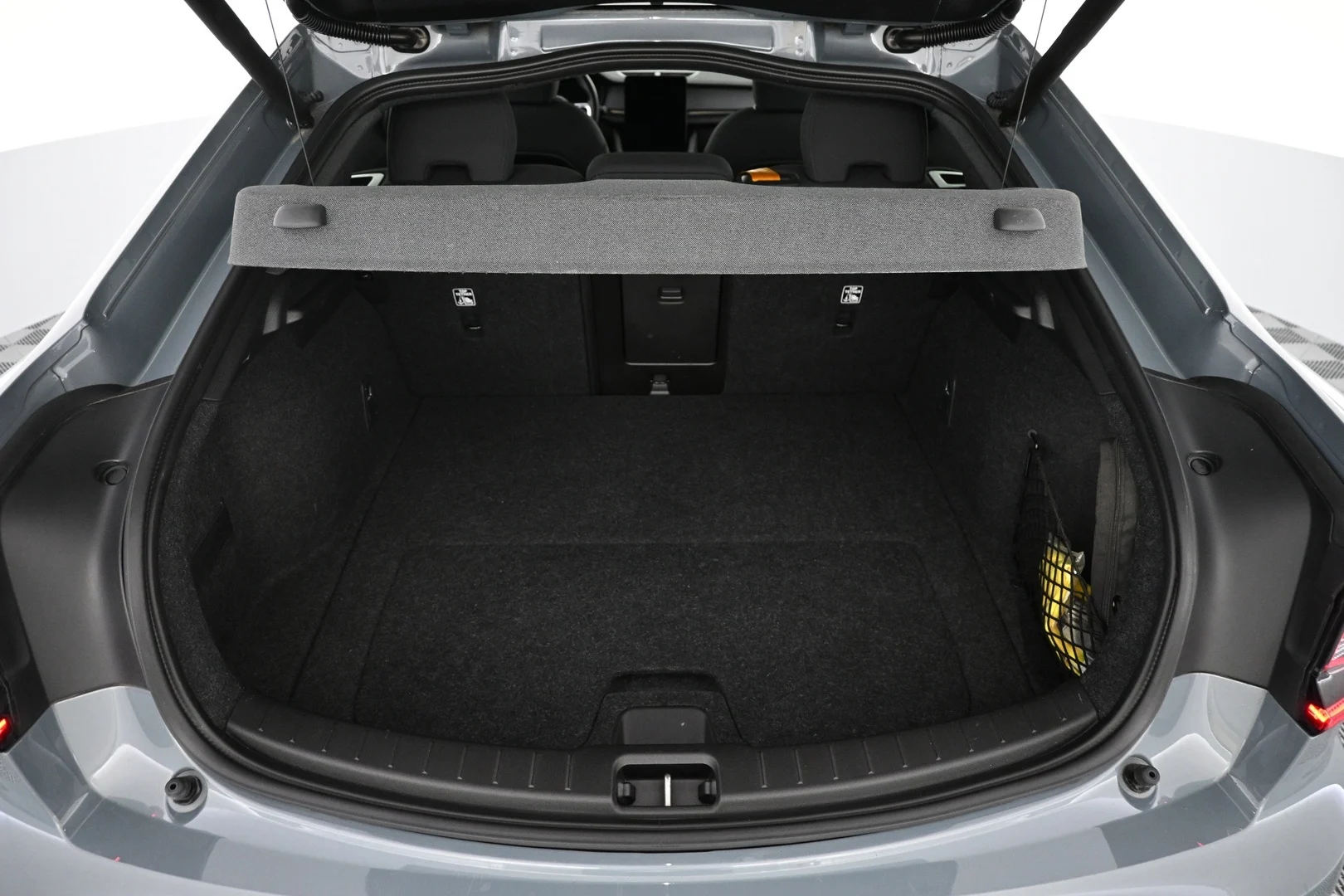 Car Image - 5oXcOeZqFJtm5gCFE43gOi