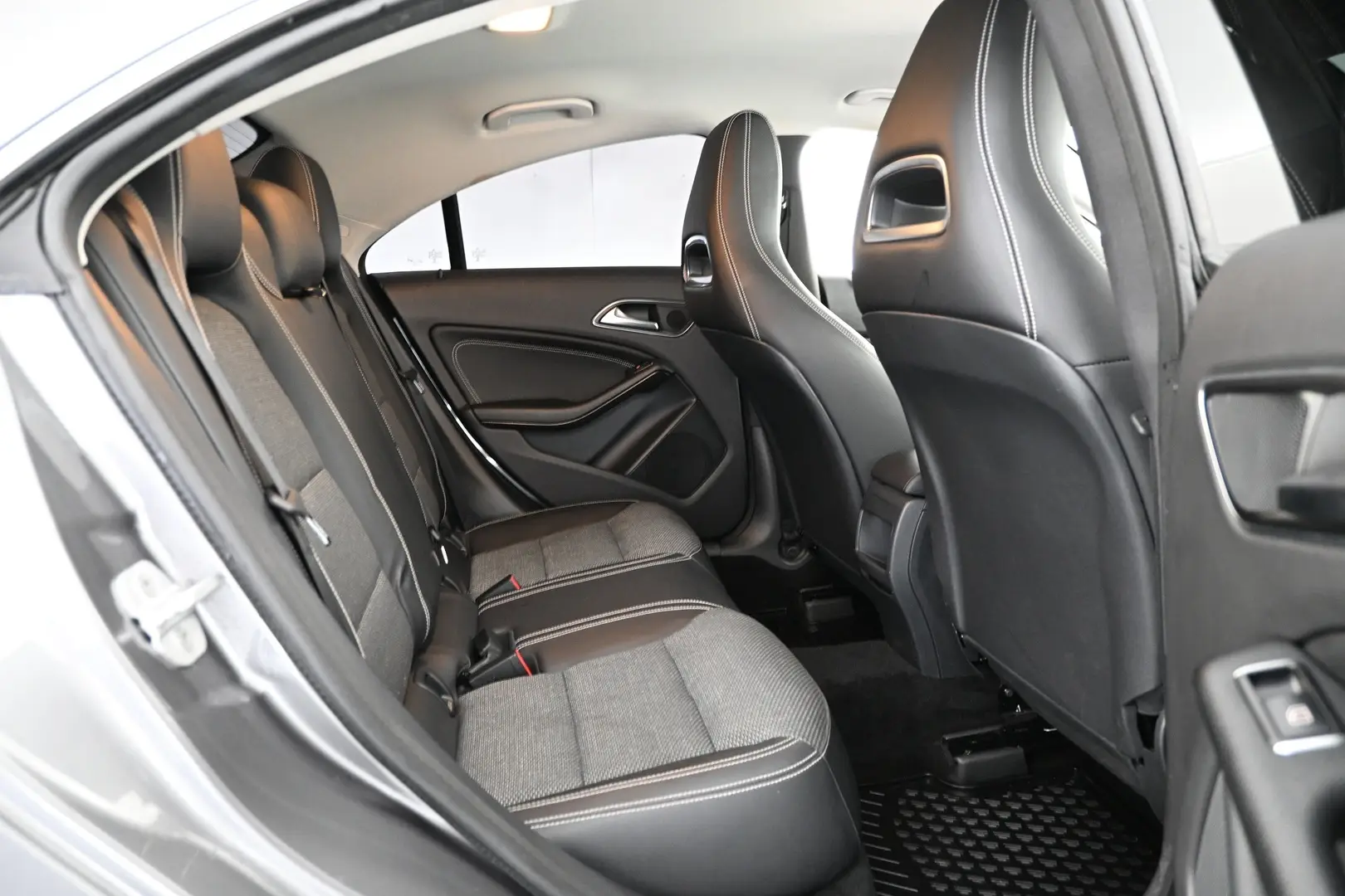 Car Image - 7ymMi03SbAgx9xkMzeZXl3