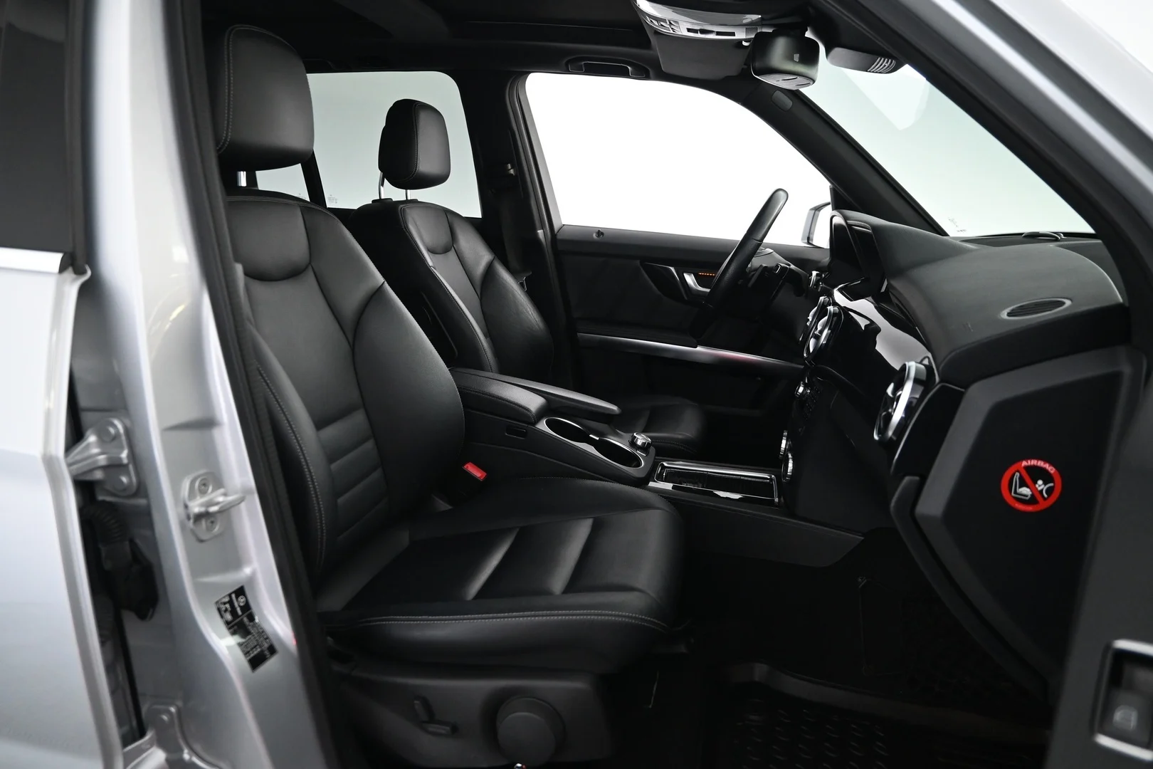 Car Image - 5lhebi3C6b3Vcr5KbbHfQd