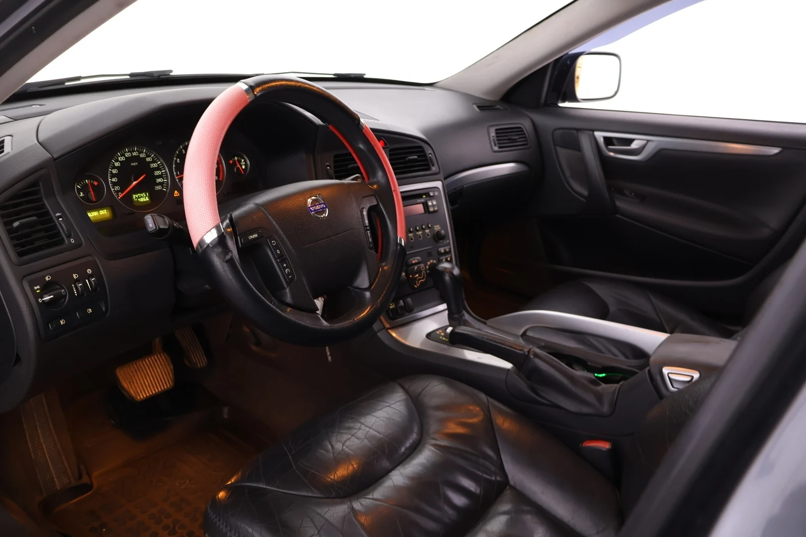 Car Image - 40DGgjjuzkiaUE26r2s2t5