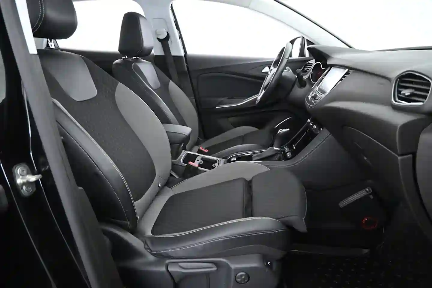 Car Image - 4125n6uC2gocKLblqXEJPs