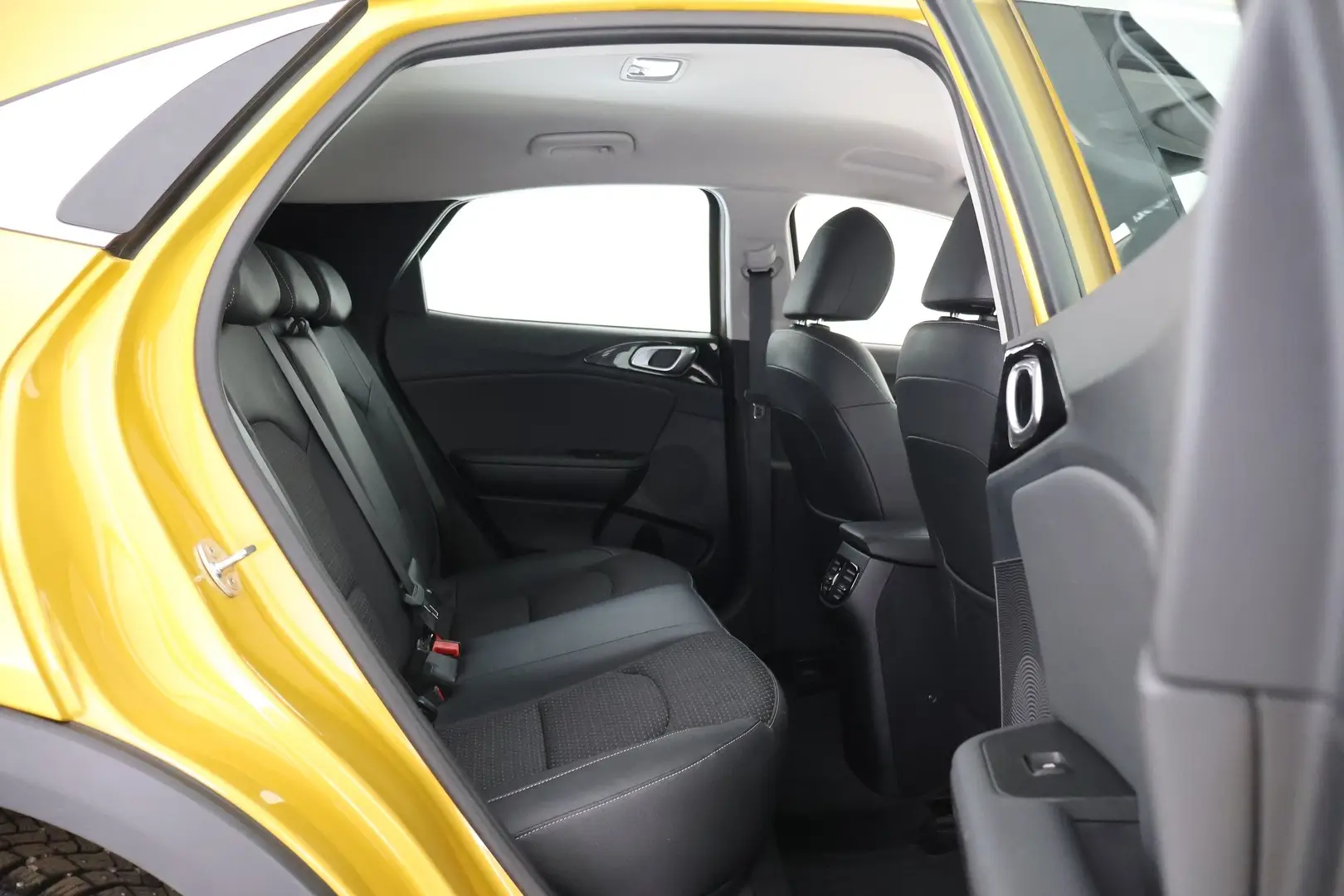 Car Image - 7MlG4BkOu5h8wxnHLK0YrS