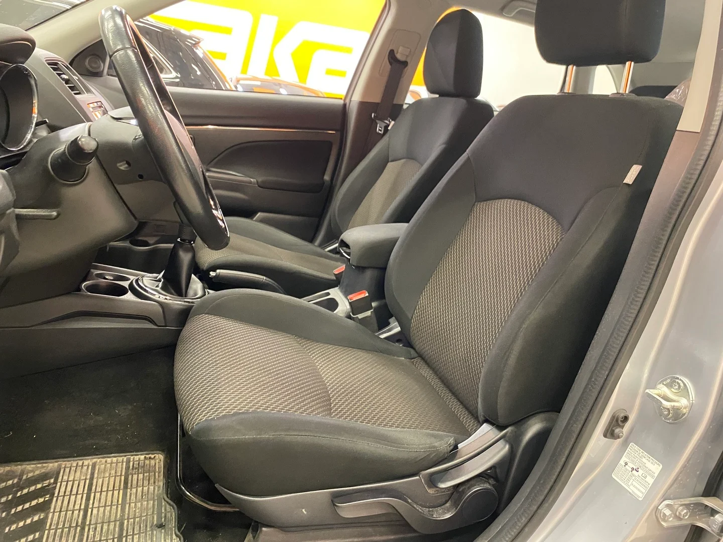 Car Image - UkrHAALCzTJ3BgZgKrHYc