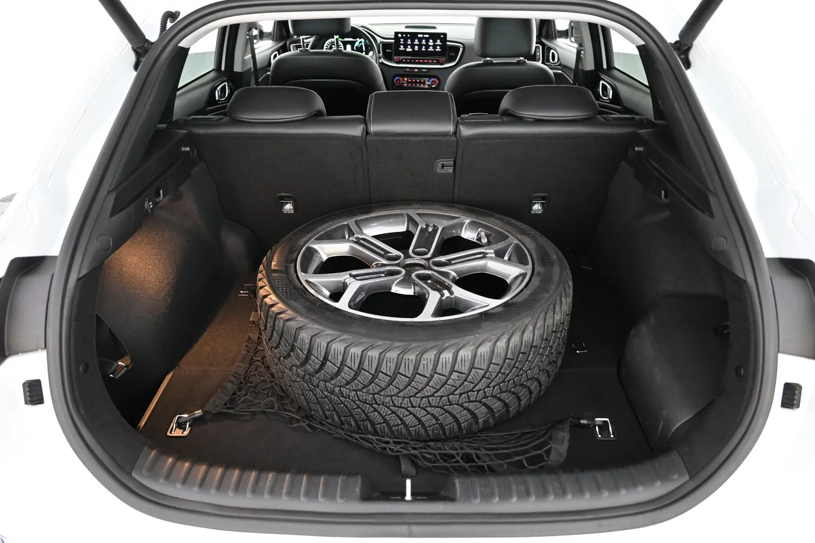 Car Image - 3LZ75KXE67KjWyX74ImFdJ