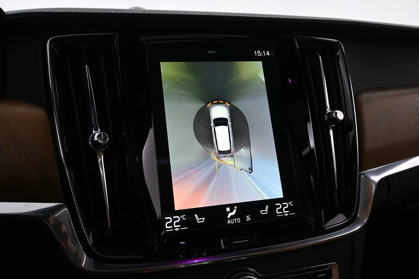 Car Image - 4vGFcujdTFeTG5EgxaAuDM