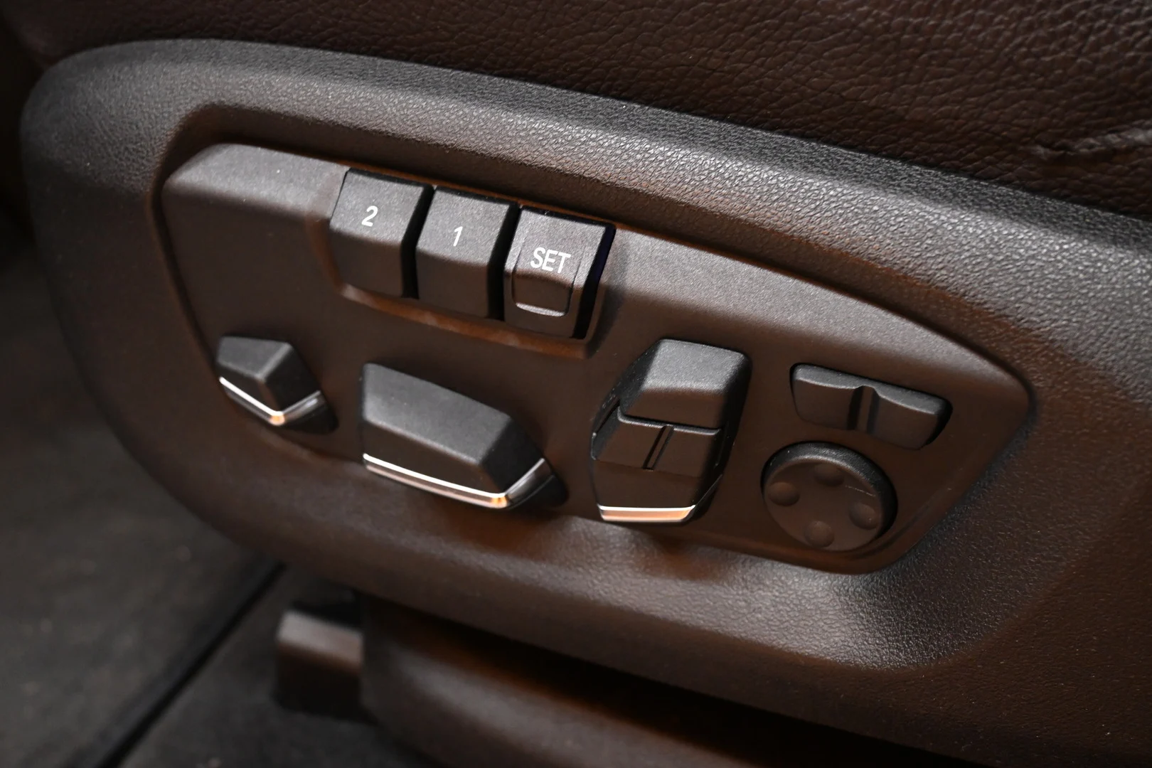 Car Image - 4ygo7BU9pEZjZ2DURR0zsG