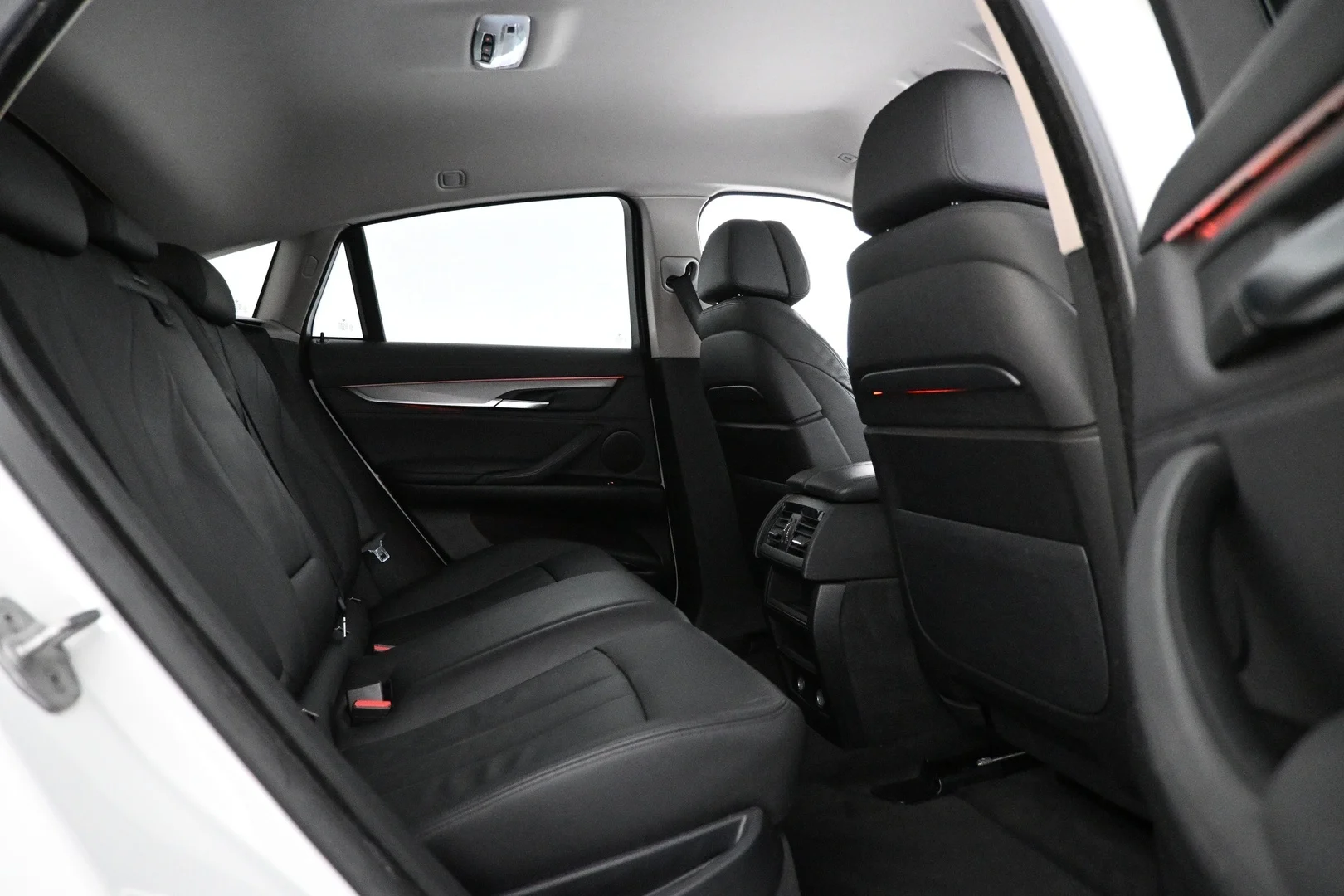 Car Image - 4ygo7BU9pEZjZ2DURR0zsG