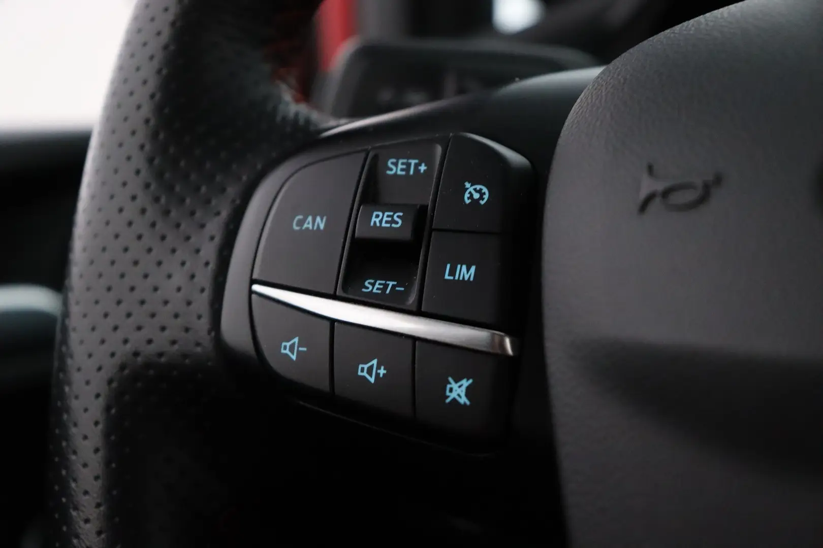 Car Image - Wpb0TD8AIsgiSDREiR2vm