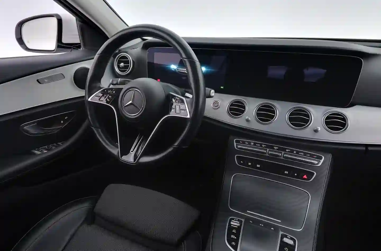 Car Image - iJMhamZOTvFu0K79sPJxm