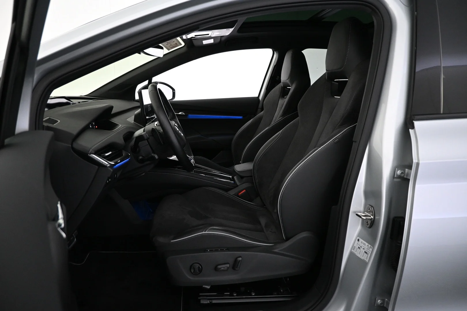 Car Image - 3fuynePDHSBfyC6UtKPadg