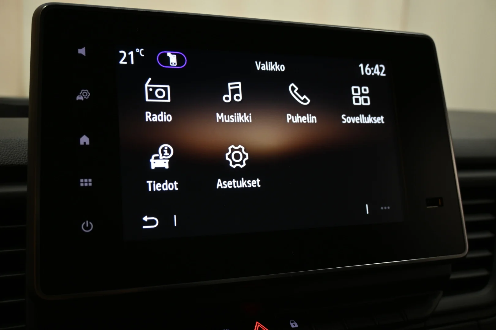 Car Image - l5oU9RhnTTcONWebnu87U