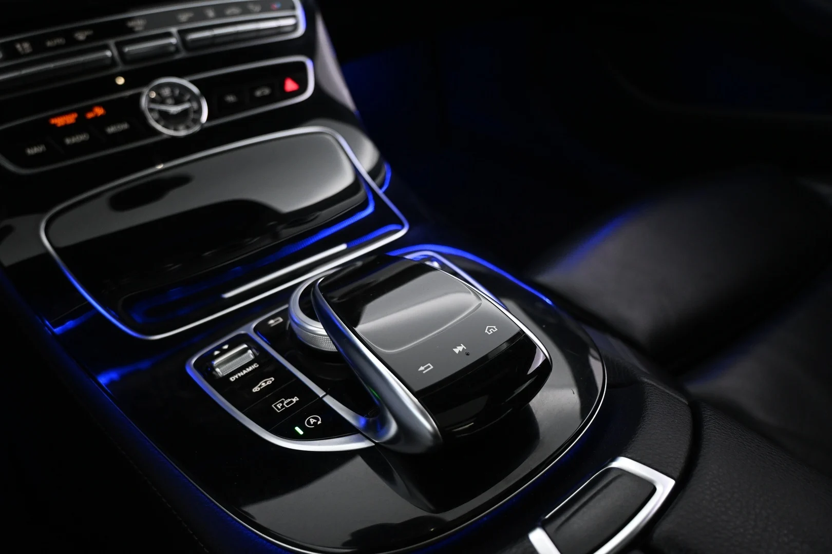 Car Image - 6jIqE6GP4KX8b0zy1fjSze