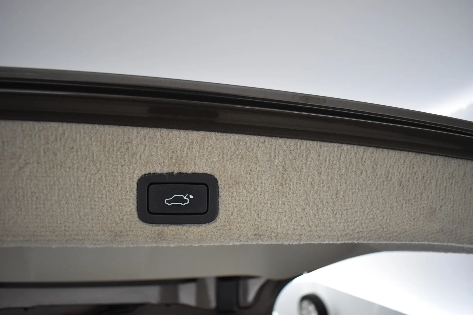 Car Image - 1OKxRQtFtiOLdXLsXKW8bl