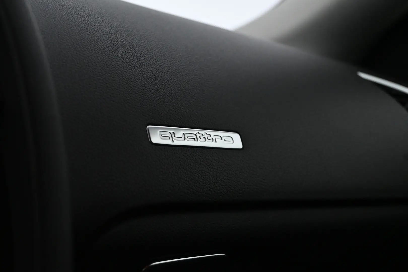 Car Image - 1hXA4cNAOvPBxFGbUrypgL