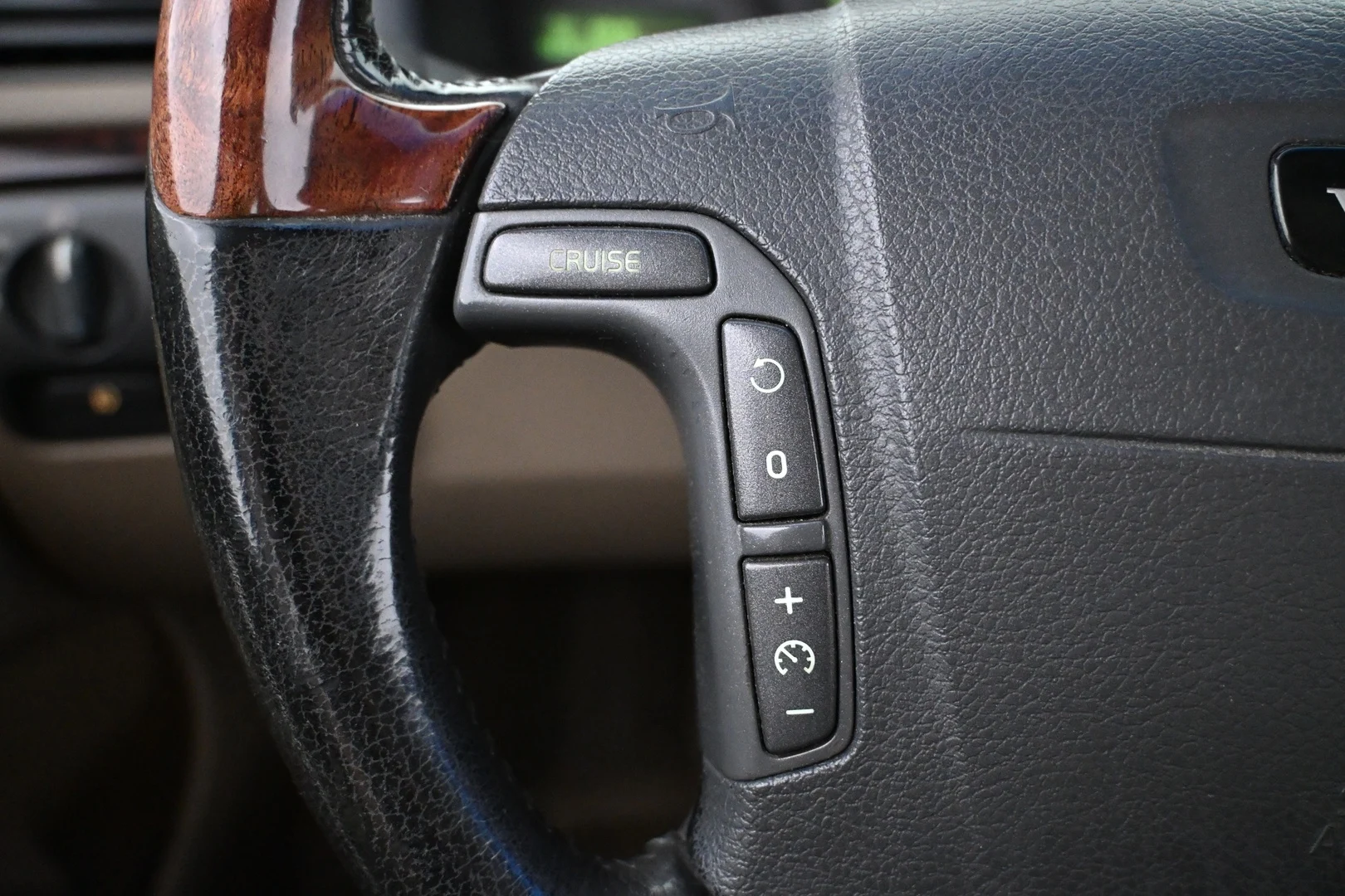 Car Image - 4NmUXzsavJK0C2MHKoci2A