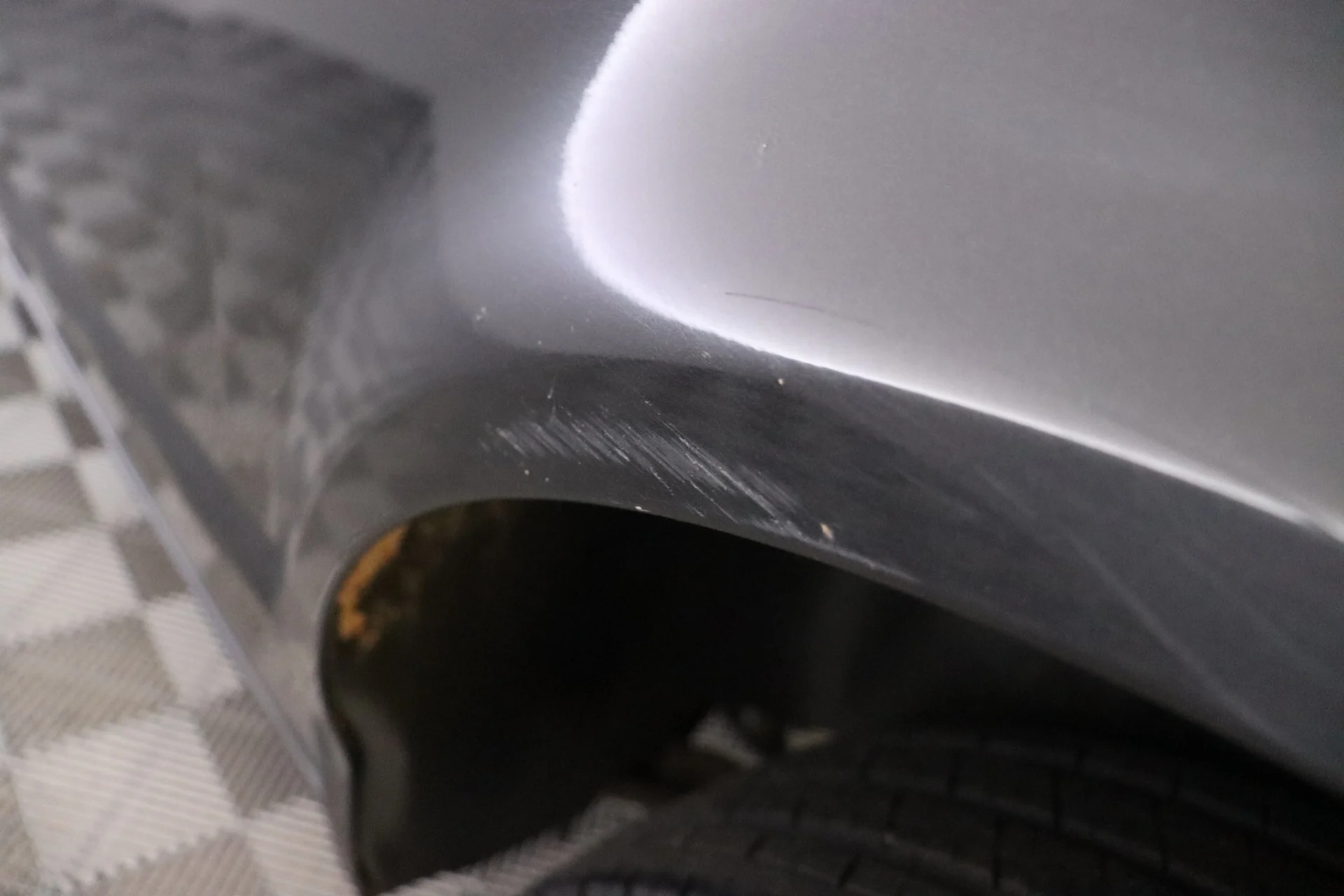 Car Image - 1FyS825JiXBvQPvA8qQqZD