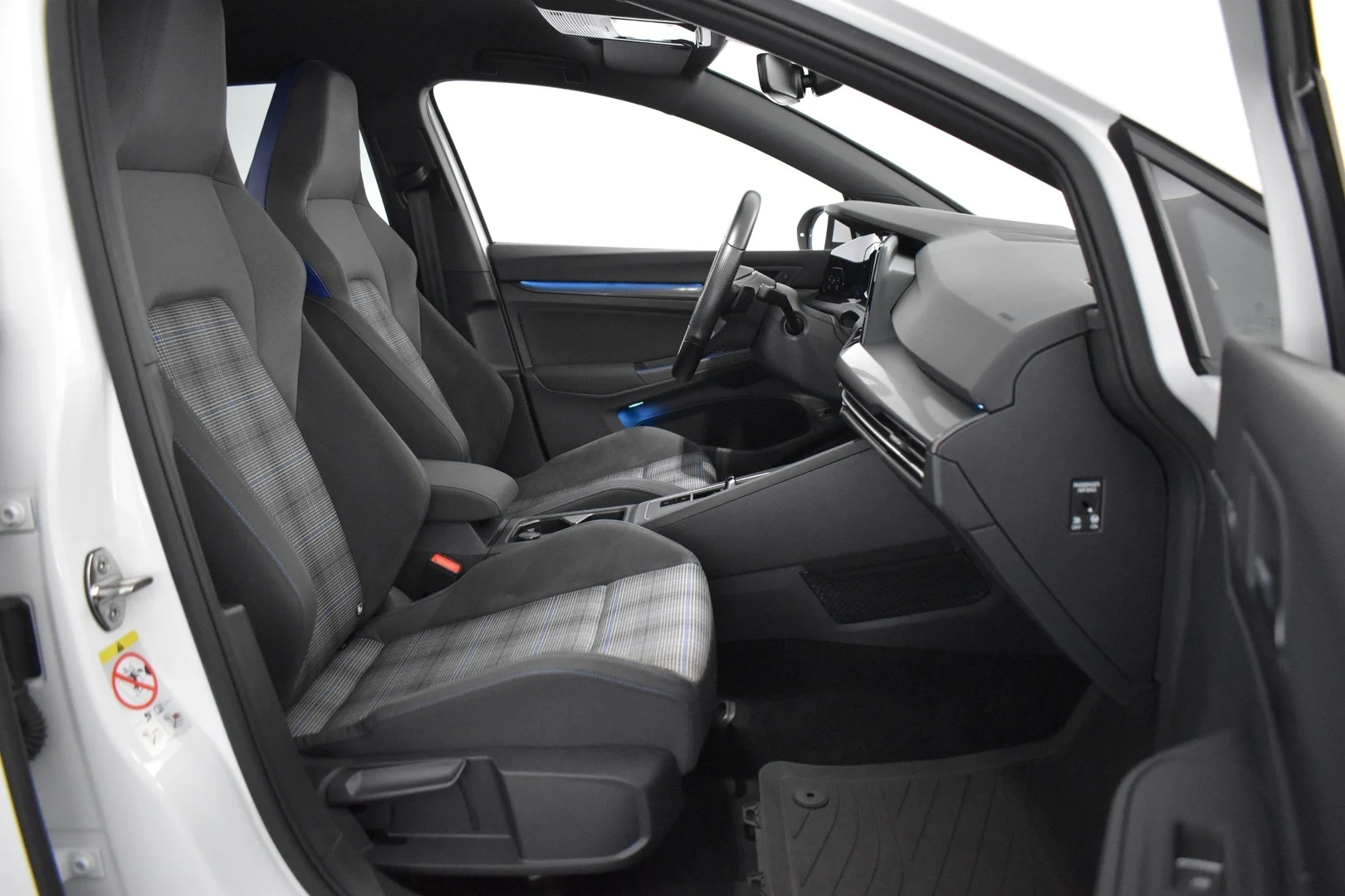 Car Image - 6vx2Jwp06tCghVkzt1MXus