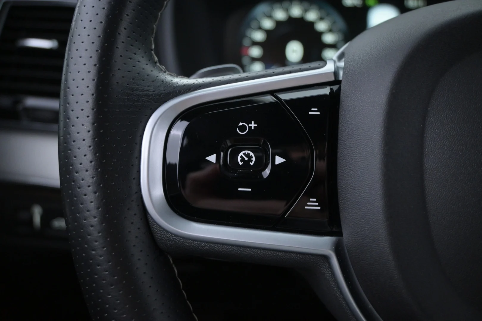 Car Image - 21TbOaS9qVHTYYPGSfTiAh