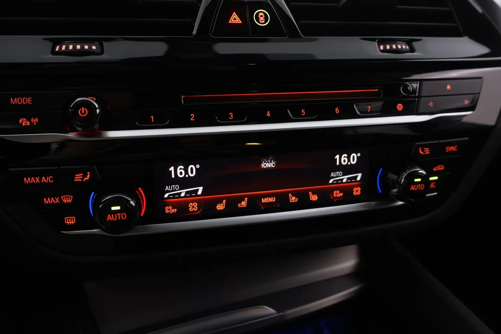 Car Image - 6YhXWqNJjPGlzzb0I2vbiV