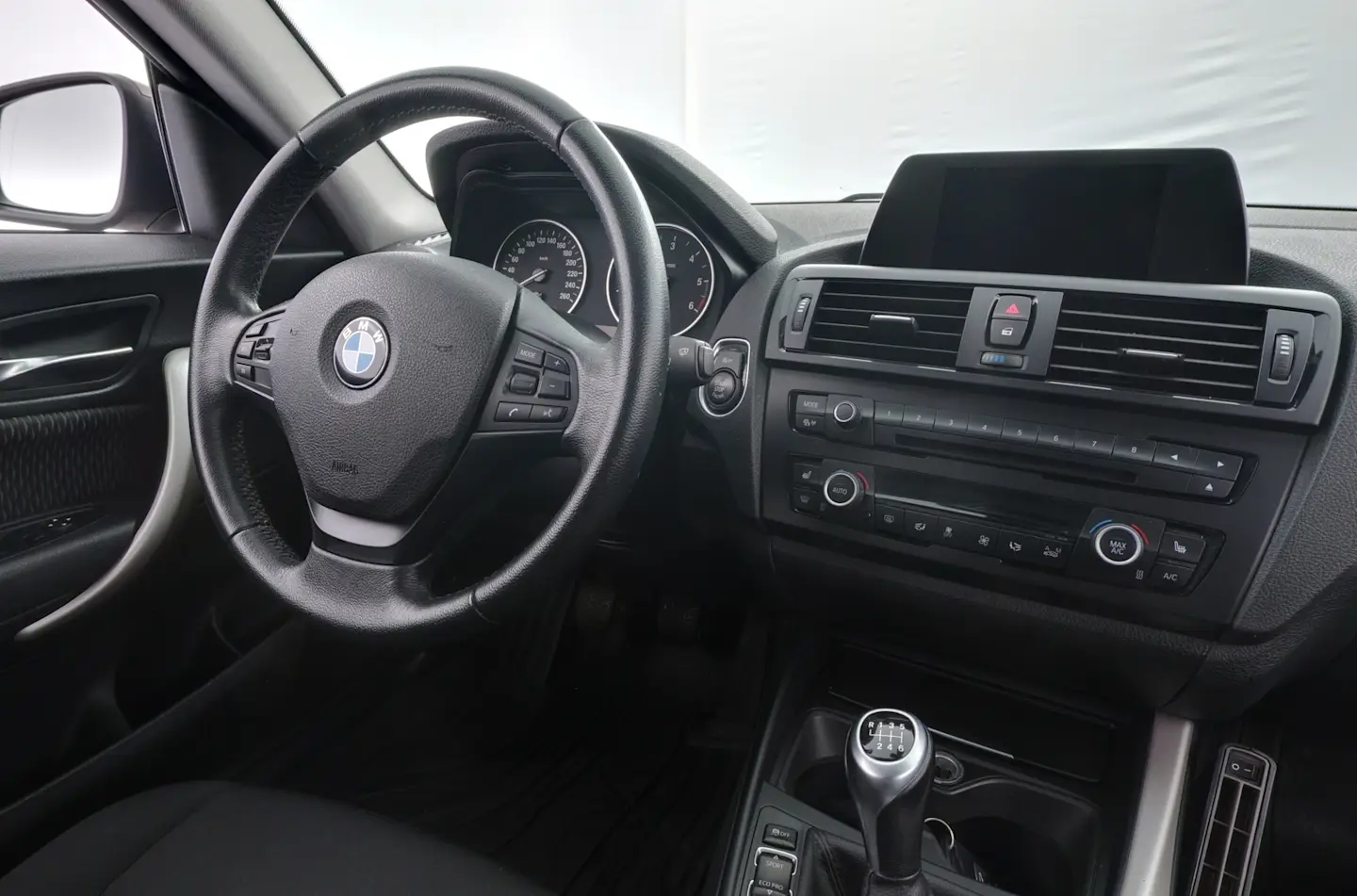 Car Image - 32qFBIEd9GA4Ijrslvq4Mk