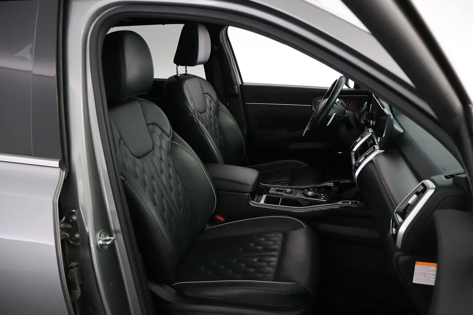 Car Image - 1Oh8HDA9EIpJNoNBcOuSWT